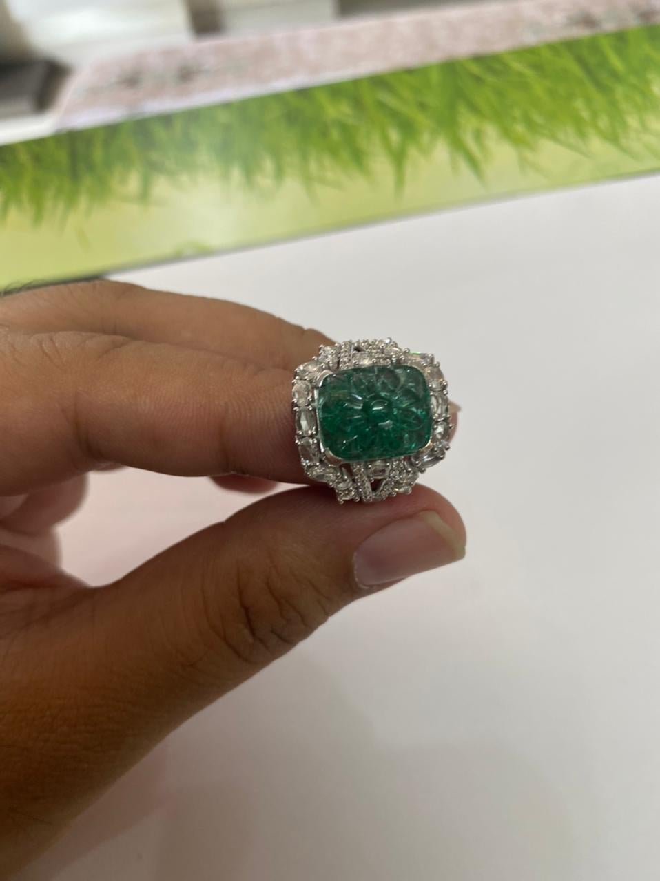 7 Carat Emerald Diamond Ring 18 Karat White Gold In New Condition For Sale In Barnsley, GB