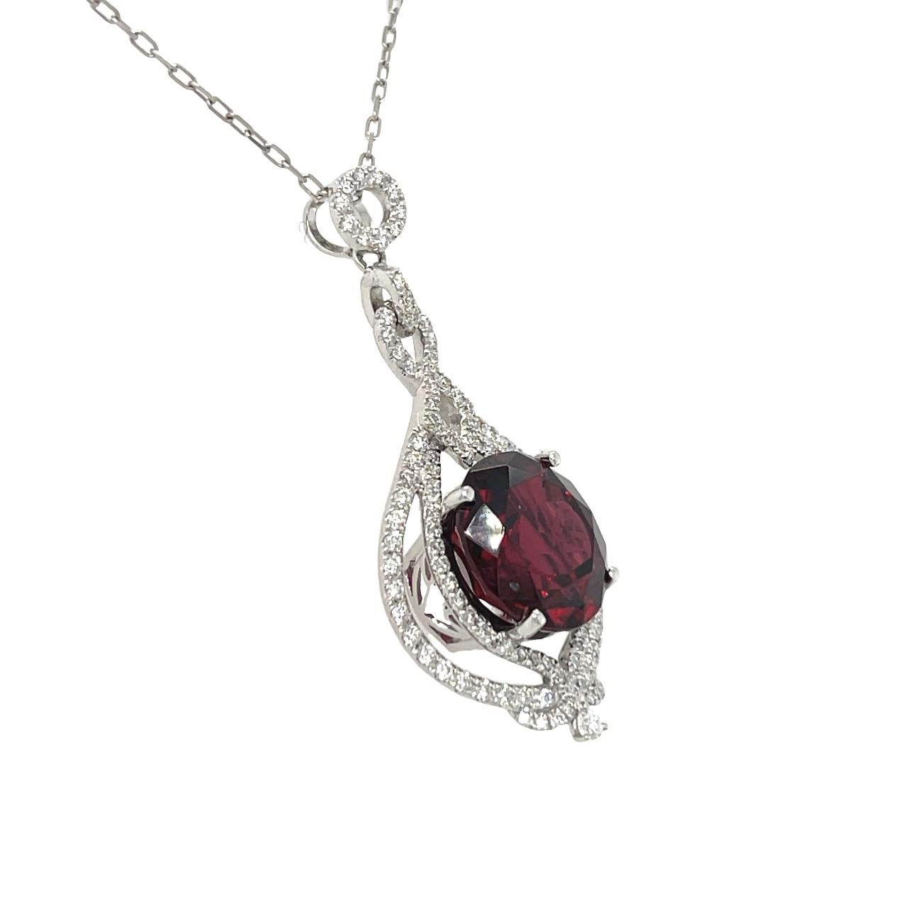 7 carat Garnet and Diamond Dangling Pendant in 18KW Gold In New Condition For Sale In New York, NY