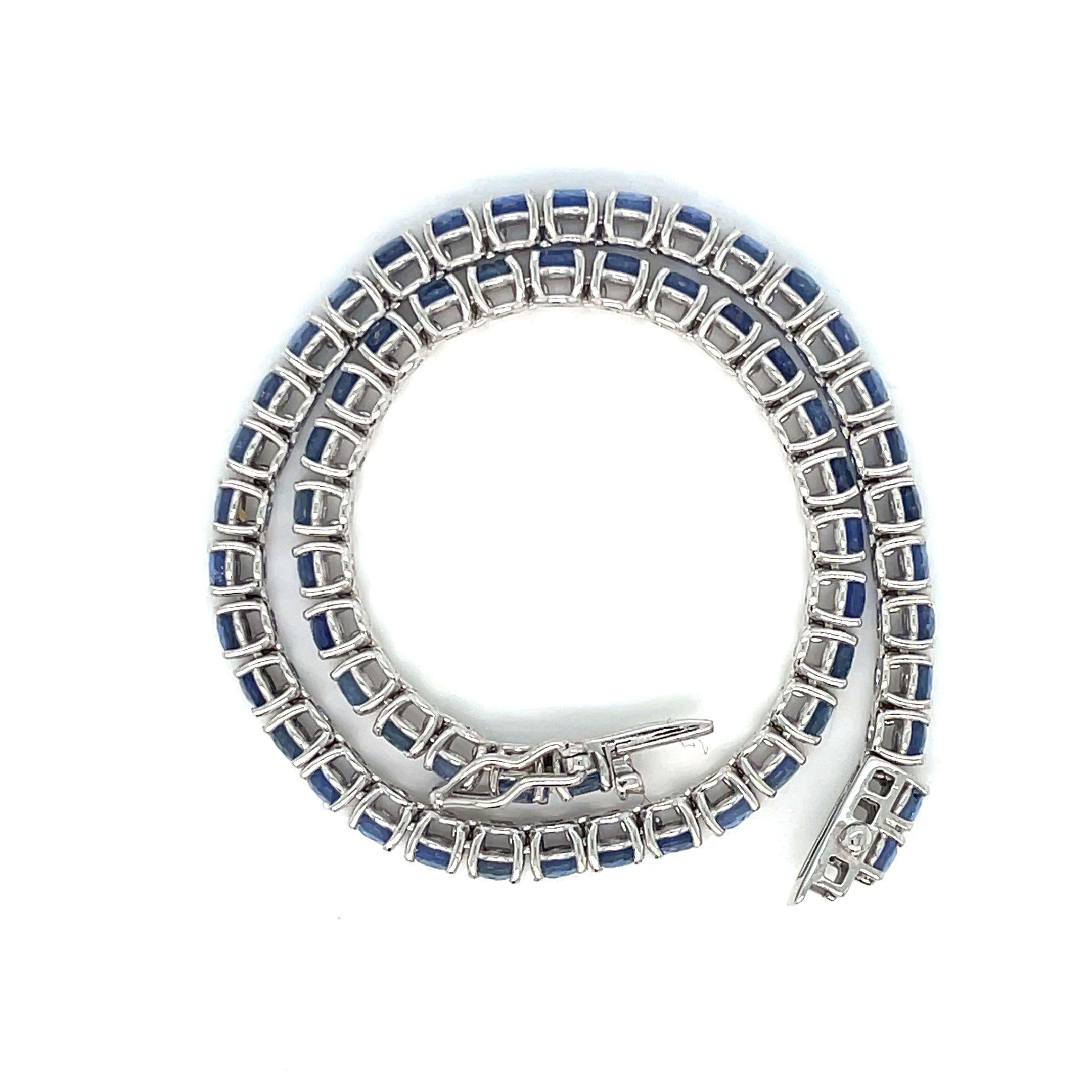7 Karat natürlicher blauer Saphir Gold-Tennisarmband im Zustand „Neu“ im Angebot in Napoli, NA