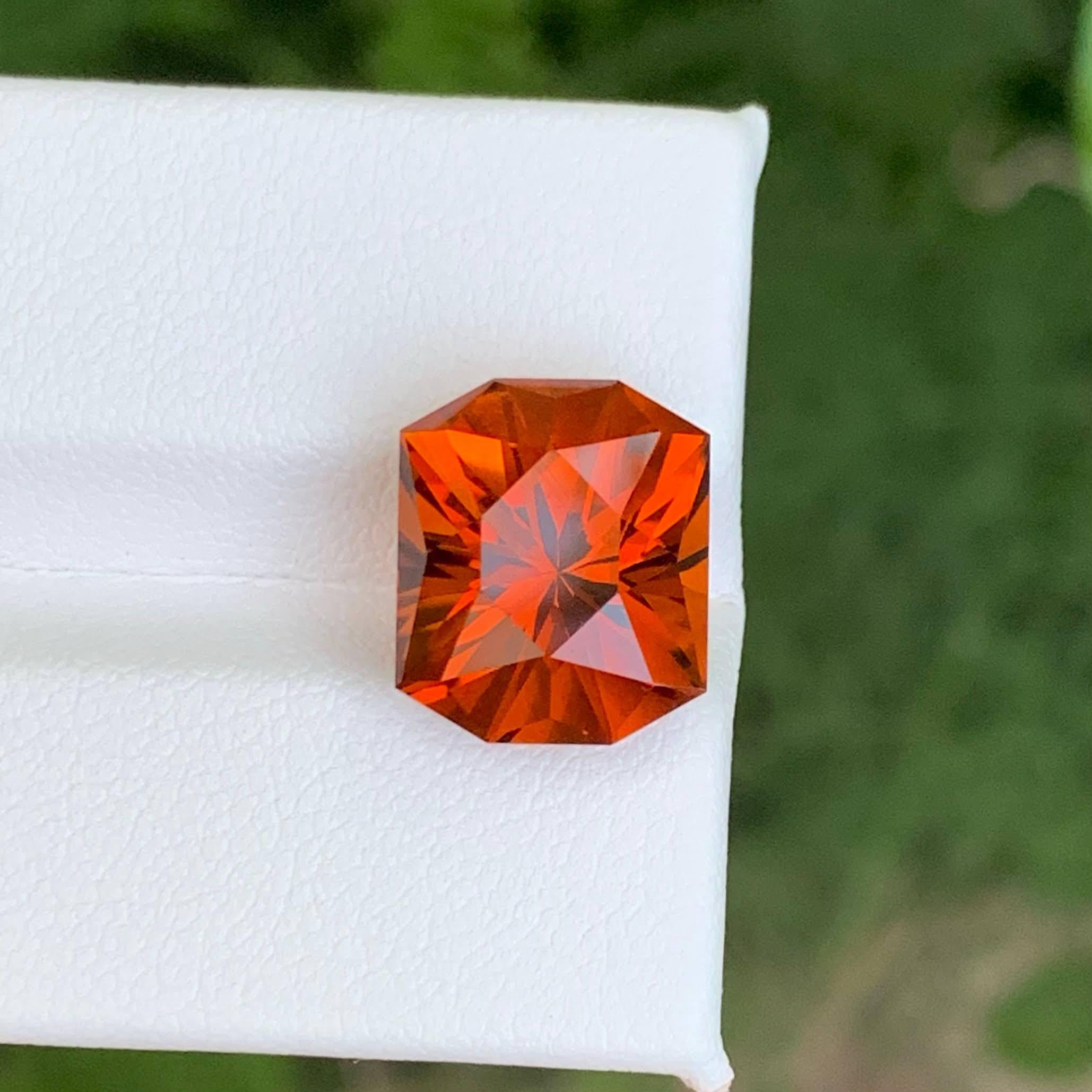 Peso 7,00 carati 
Dimensioni 12,4x10,5x9,5 mm
Trattamento Nessuno 
Origine Brasile
Clarity Loup Clean 
Forma Taglio Ovale Modificato




Questo Citrino di Madeira naturale sfuso da 7 carati è una splendida gemma proveniente dalle ricche miniere del