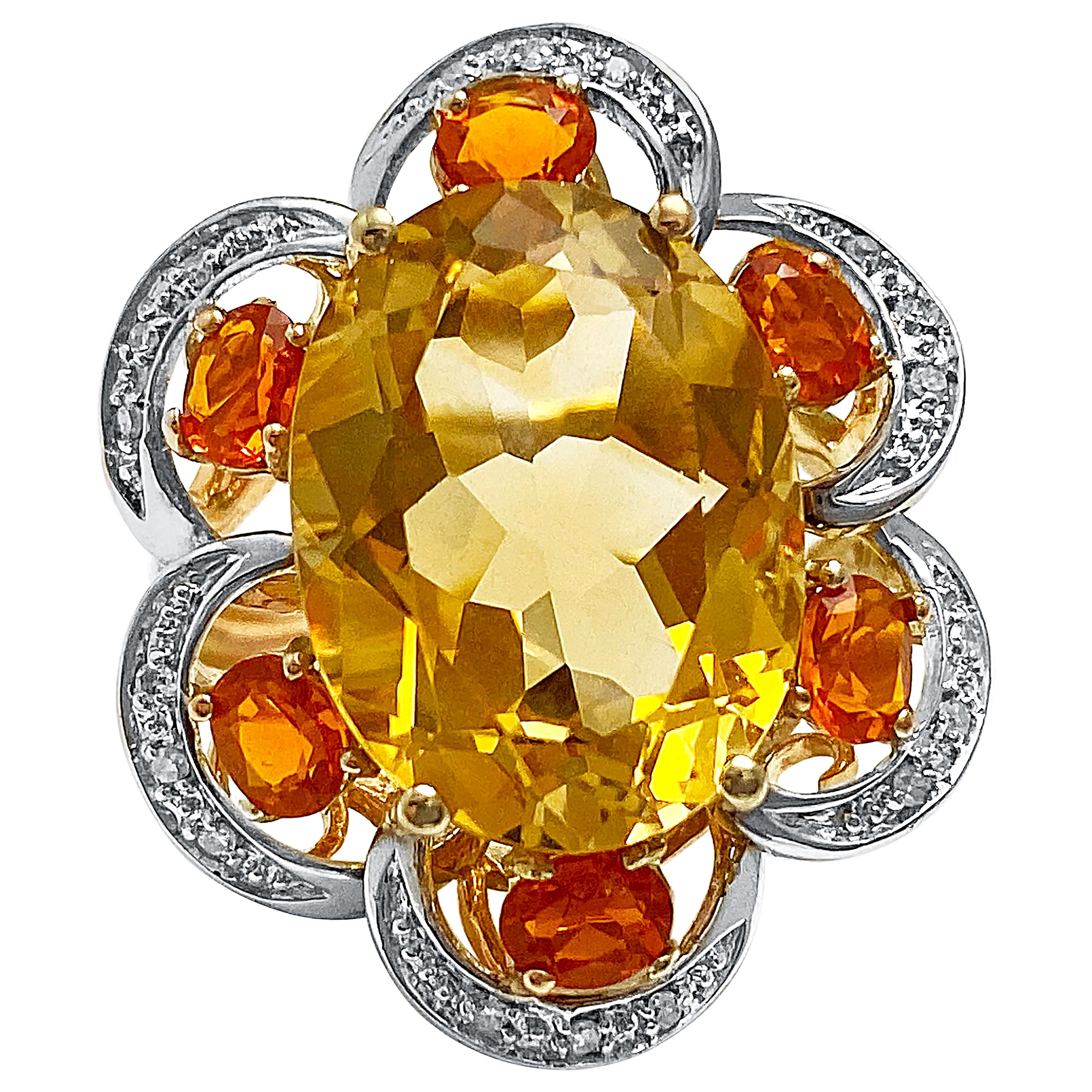 7 Carat Orangy Yellow Citrine and Diamond 14 Karat Yellow Gold Cocktail Ring For Sale