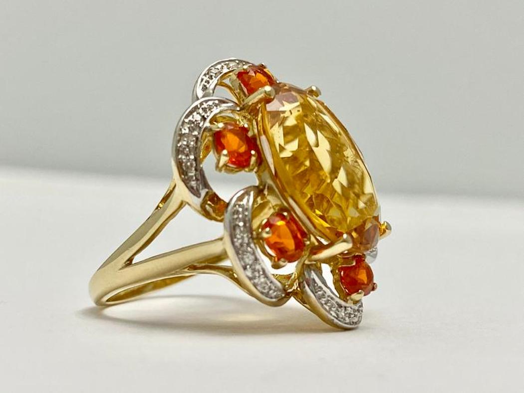 Modern 7 Carat Orangy Yellow Citrine and Diamond 14 Karat Yellow Gold Cocktail Ring For Sale