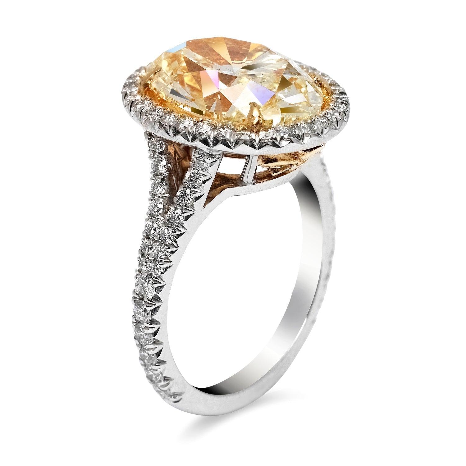 7 Karat Ovalschliff Diamant-Verlobungsring GIA zertifiziert Y-Z SI1 im Zustand „Neu“ im Angebot in New York, NY