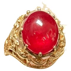 7 Karat Oval geschliffener natürlicher rosa Turmalin Cabochon 14 Karat Gelbgold Ring