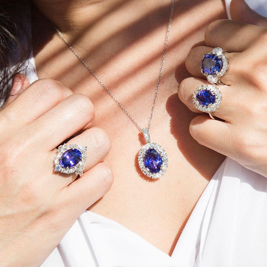 7 Carat Oval Flawless Tanzanite and 1.80 Carat Diamond Platinum Cocktail Ring 8