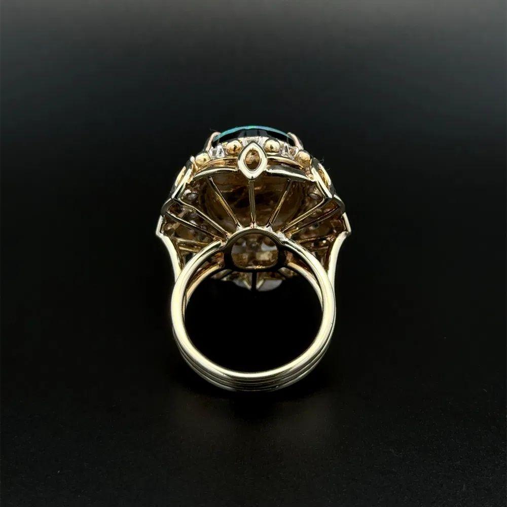 7 Karat Oval Opal und Diamant Gold Mid Century Modern 1960s Statement Ring im Zustand „Hervorragend“ im Angebot in Montreal, QC