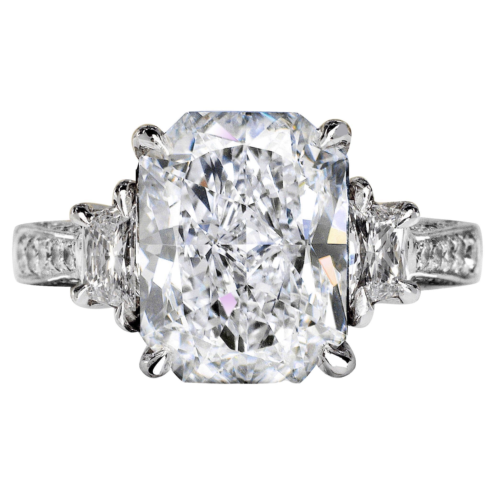 Bague de fiançailles avec diamant taille radiant de 7 carats certifié GIA, F VVS1 en vente