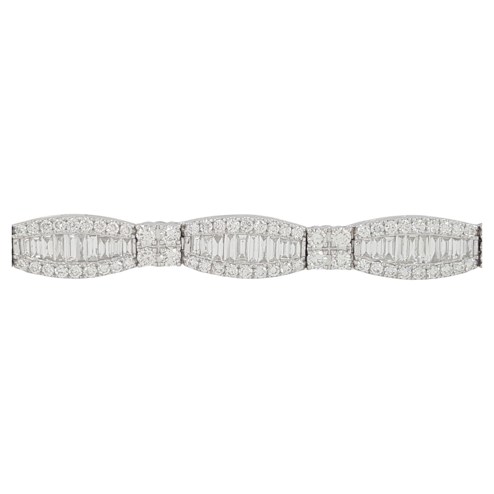 Moderne Bracelet tennis en or 18 carats avec diamants taille ronde brillants et baguettes de 7 carats en vente