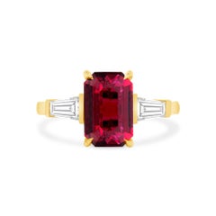 7 Carat Emerald Brilliant Diamond Ring Ruby Red 18K Yellow Gold Radiant Elegance