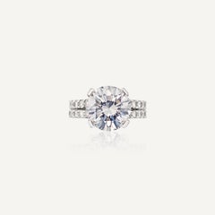 7 Carat Round Brilliant Statement Brilliant White / F color SI  Diamond Ring