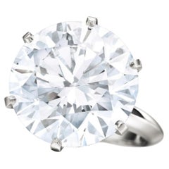 7 Carat Round Brilliant Statement Brilliant White / J color SI  Diamond Ring