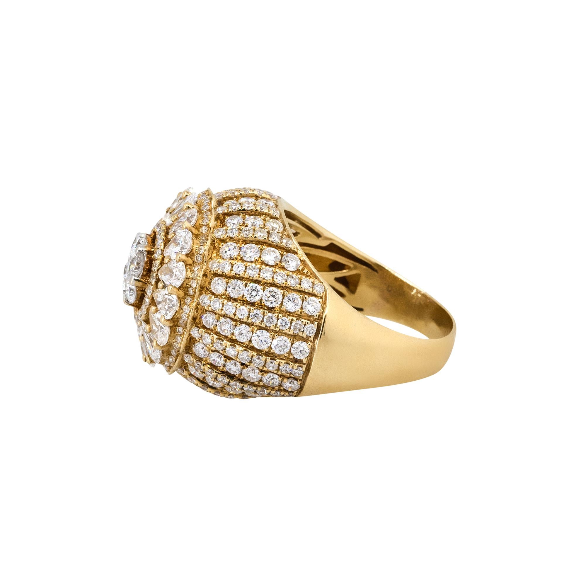 7 Carat Round & Pear Shape Diamond Pave Dome Ring 18 Karat in stock In Excellent Condition In Boca Raton, FL