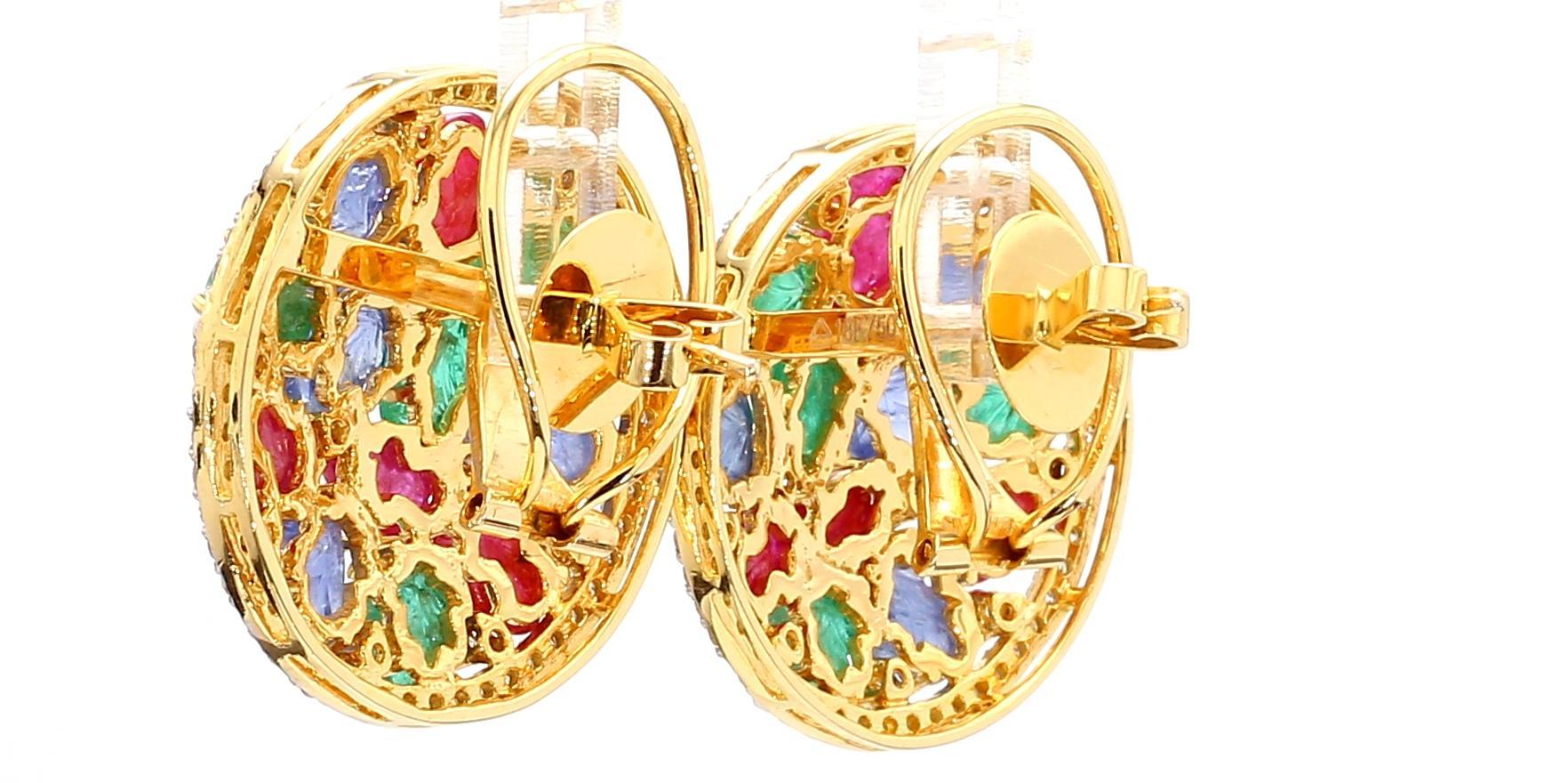 7 Karat Saphir, Smaragd, Rubin und 5 Karat Diamant 18K Gold Ohrringe Damen im Angebot