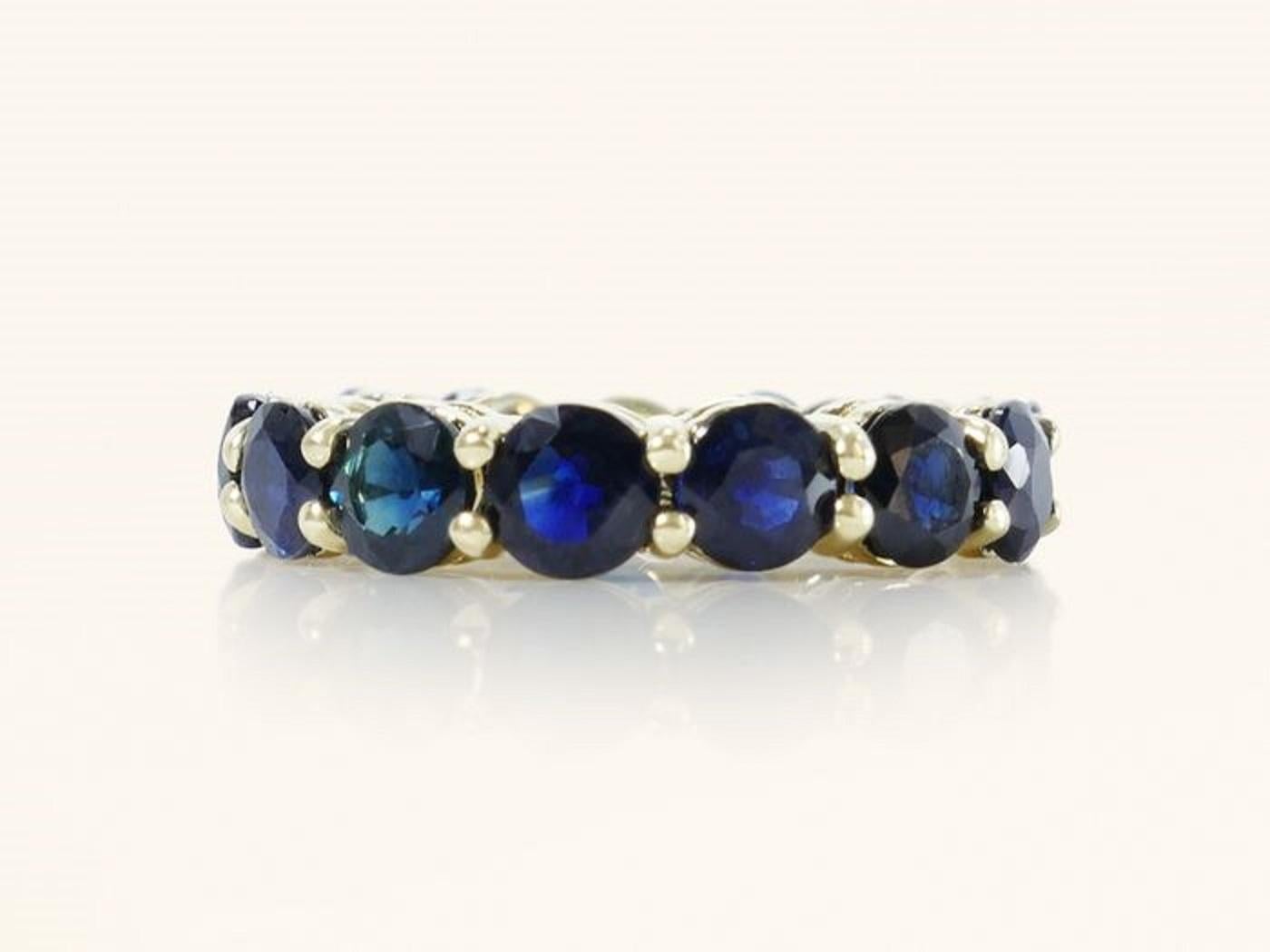 Center Natural Sapphire:
Weight: 7 ct / 15 stones
Colour: Blue
Shape: Round Mixed Cut