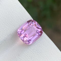 7 Carats Baby Pink Step Cushion Cut Kunzite (Spodumene) for Fine Jewellery 10 mm