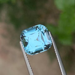 7 Carats Cushion Cut Sky Blue Color Topaz Gemstone for Jewellery 10 mm