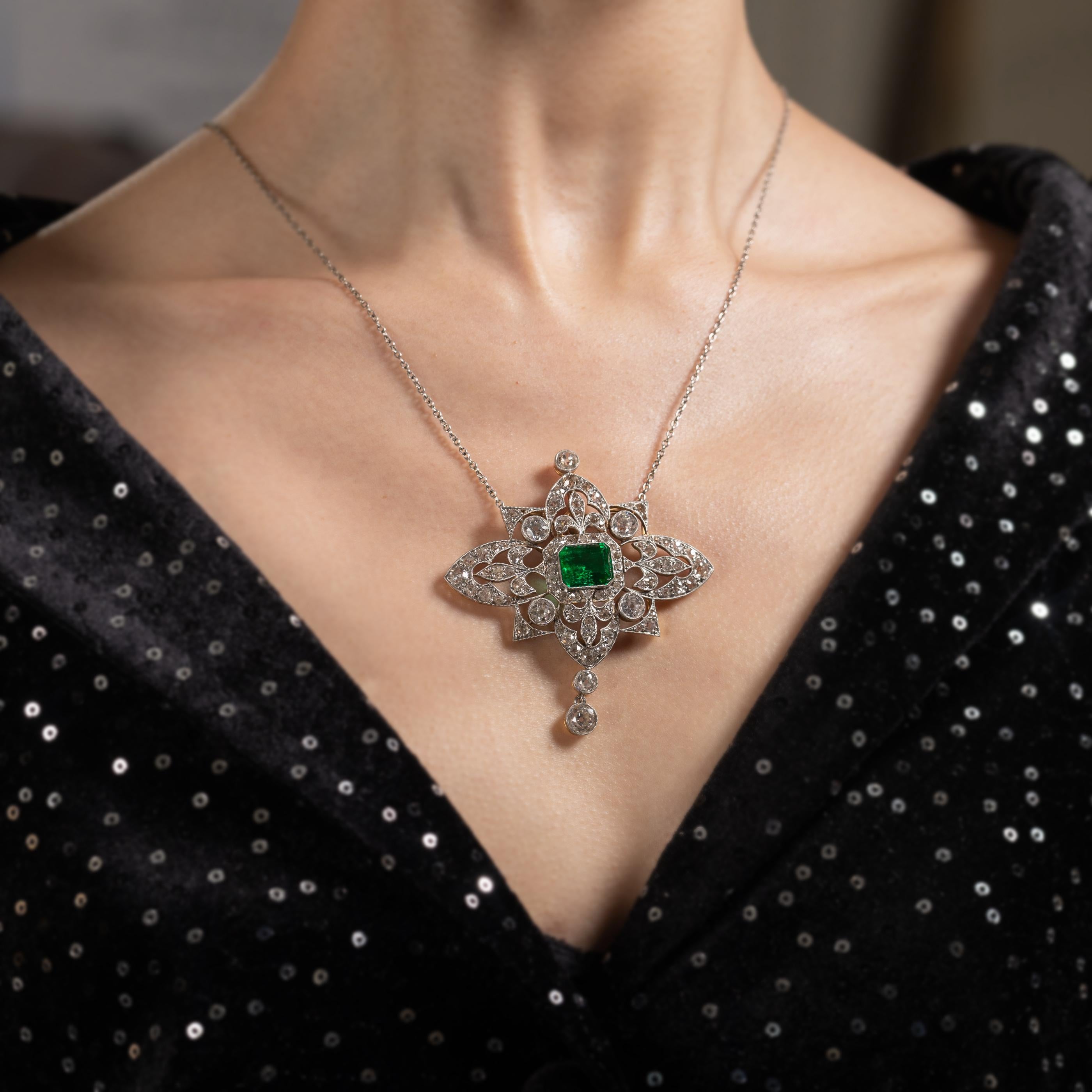 7 Carats diamonds and 4.60 Carats Colombian Antique Belle Epoque Necklace

Very beautiful antique Necklace, made in France circa 1900.
Made in yellow and white gold 18k, marks for gold (eagle head),marks of maker.
The emerald is certified Colombia,