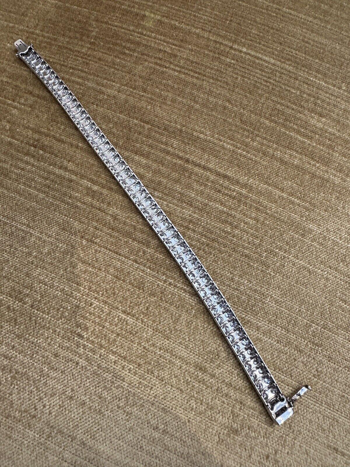 Women's 7 carats Old Euro Cuts Two row Diamond Tennis Bracelet in Platinum For Sale