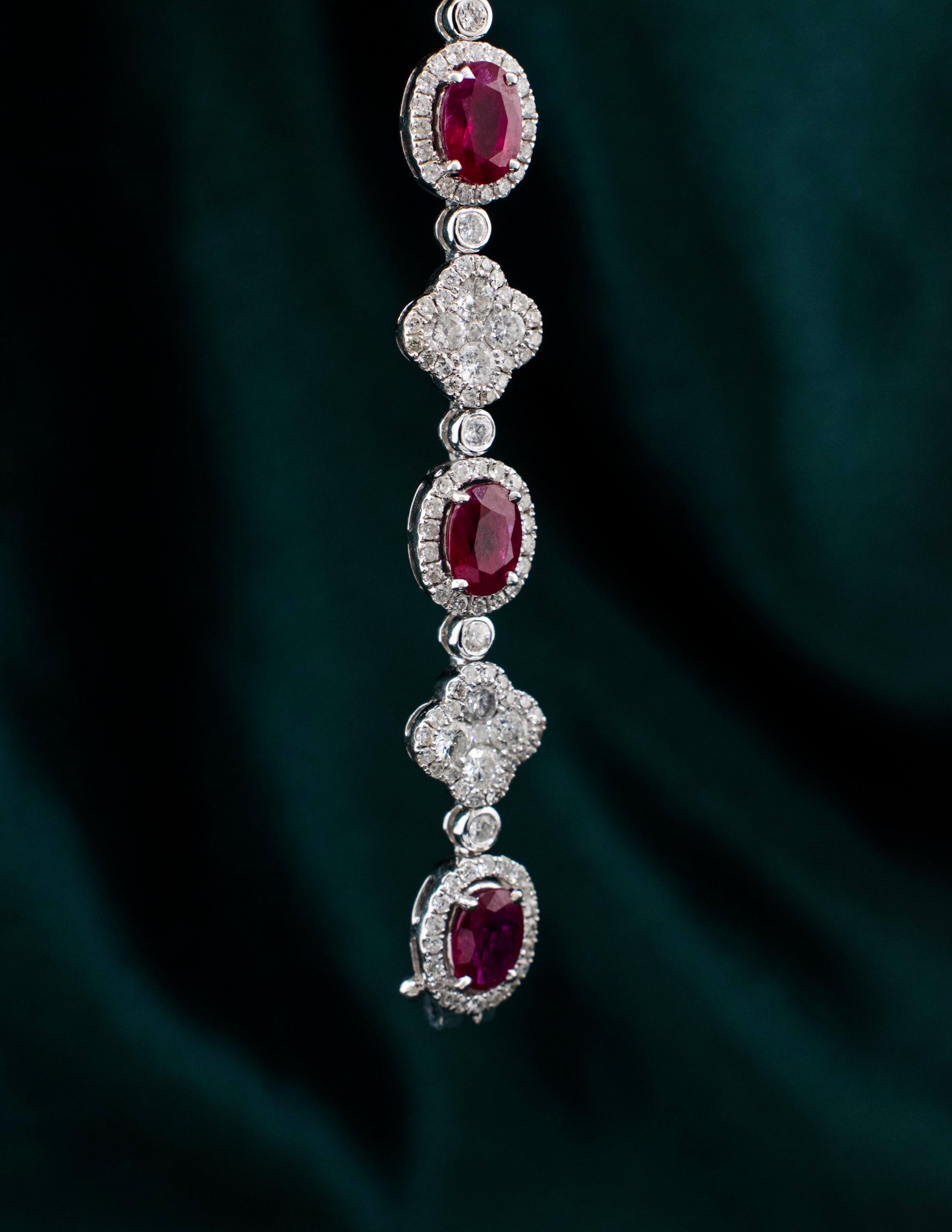Women's 7 carats Ruby Bracelet with Diamond medallions in 18 karat white gold For Sale