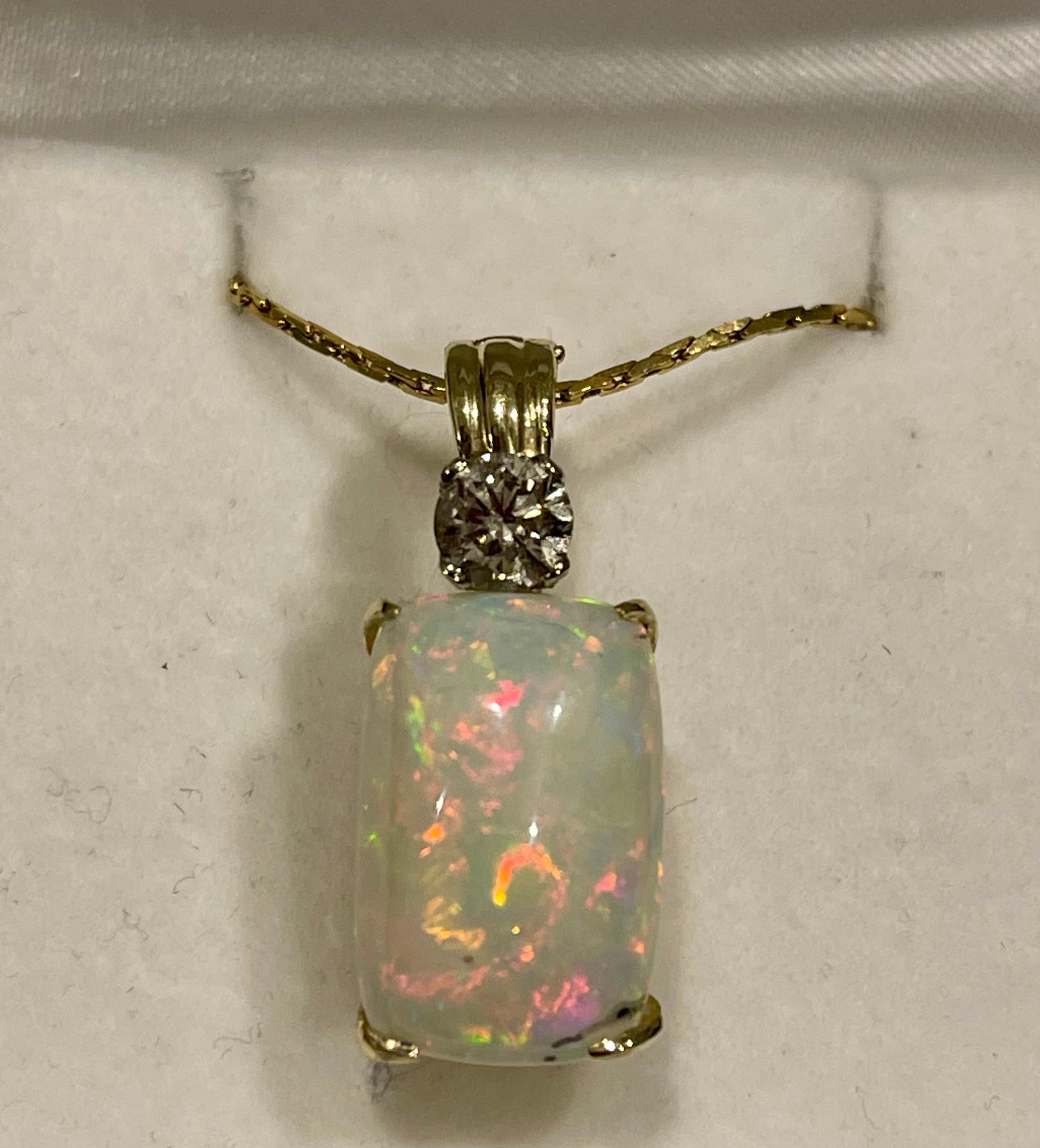 7 Ct Ethiopian Opal & Diamond Pendant / Necklace 14 Karat + 14 Kt Gold Chain For Sale 5