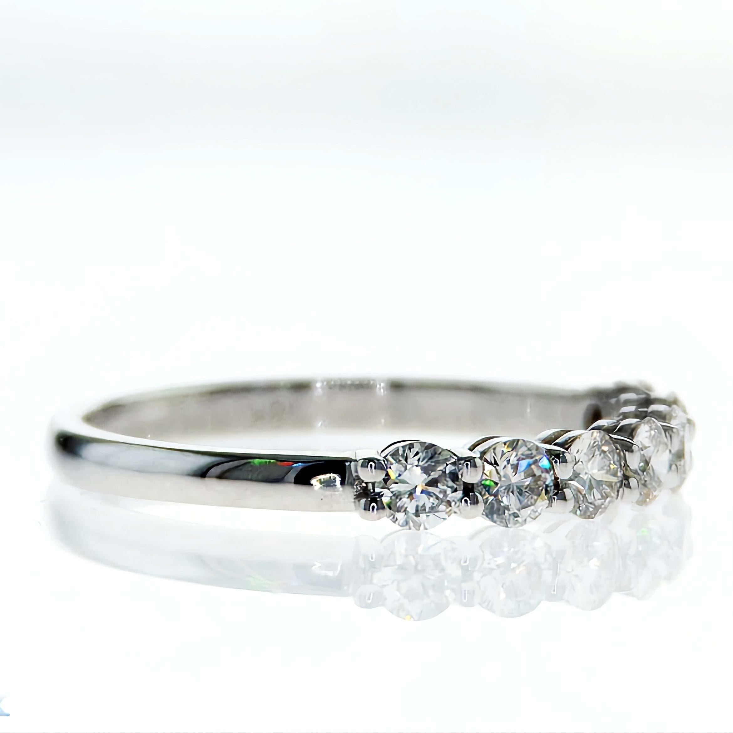 Im Angebot: 7 Diamanten-Ring () 4