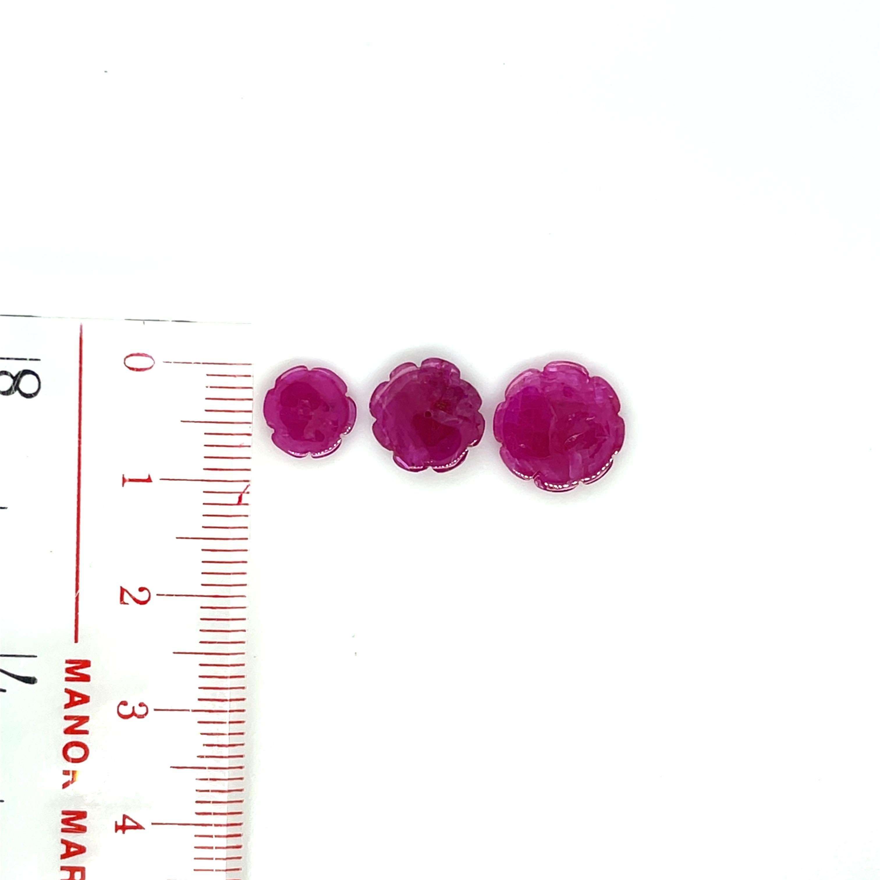 7 Flower Ruby Round Carving Cts 15.23 en vente 2