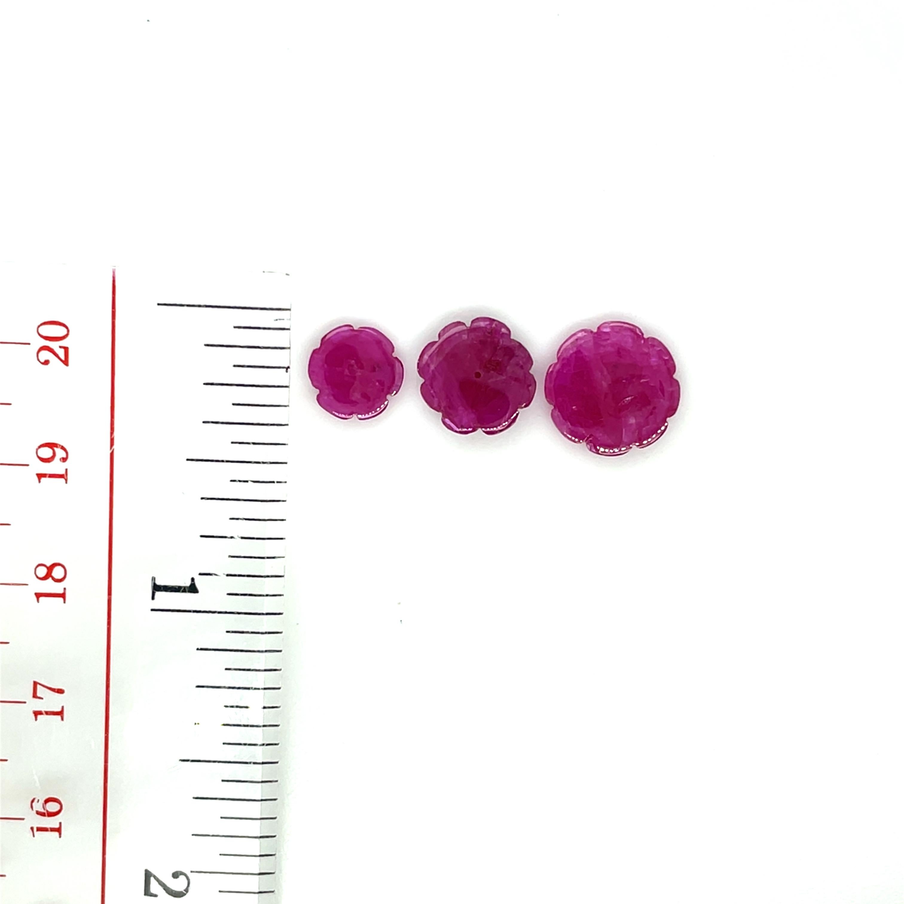 7 Flower Ruby Round Carving Cts 15.23 en vente 3