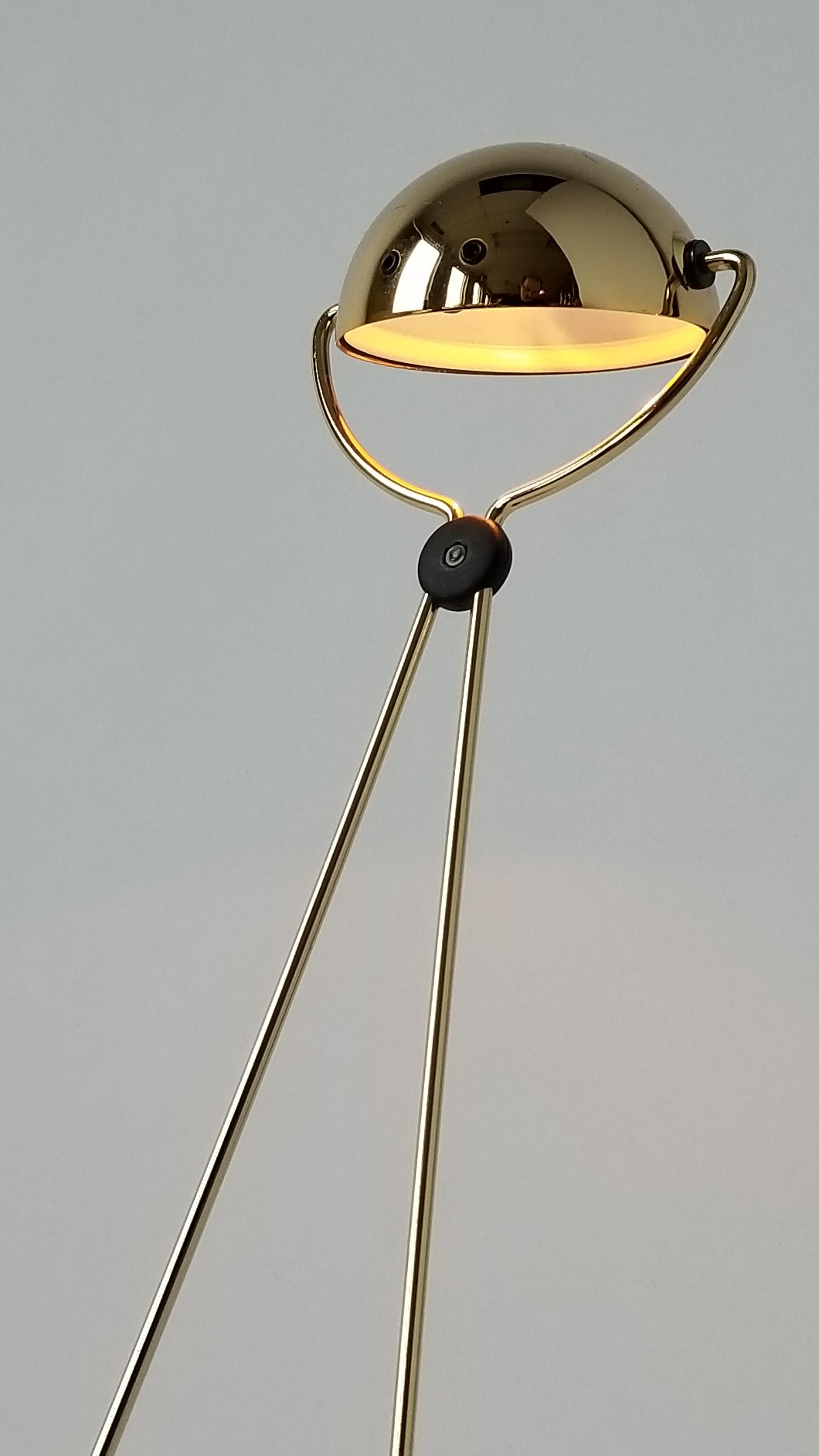Gold-Plated Halogen Table Lamp 'Meridiana' by Stephano Cevoli, 1980s, Italia In Good Condition For Sale In St- Leonard, Quebec