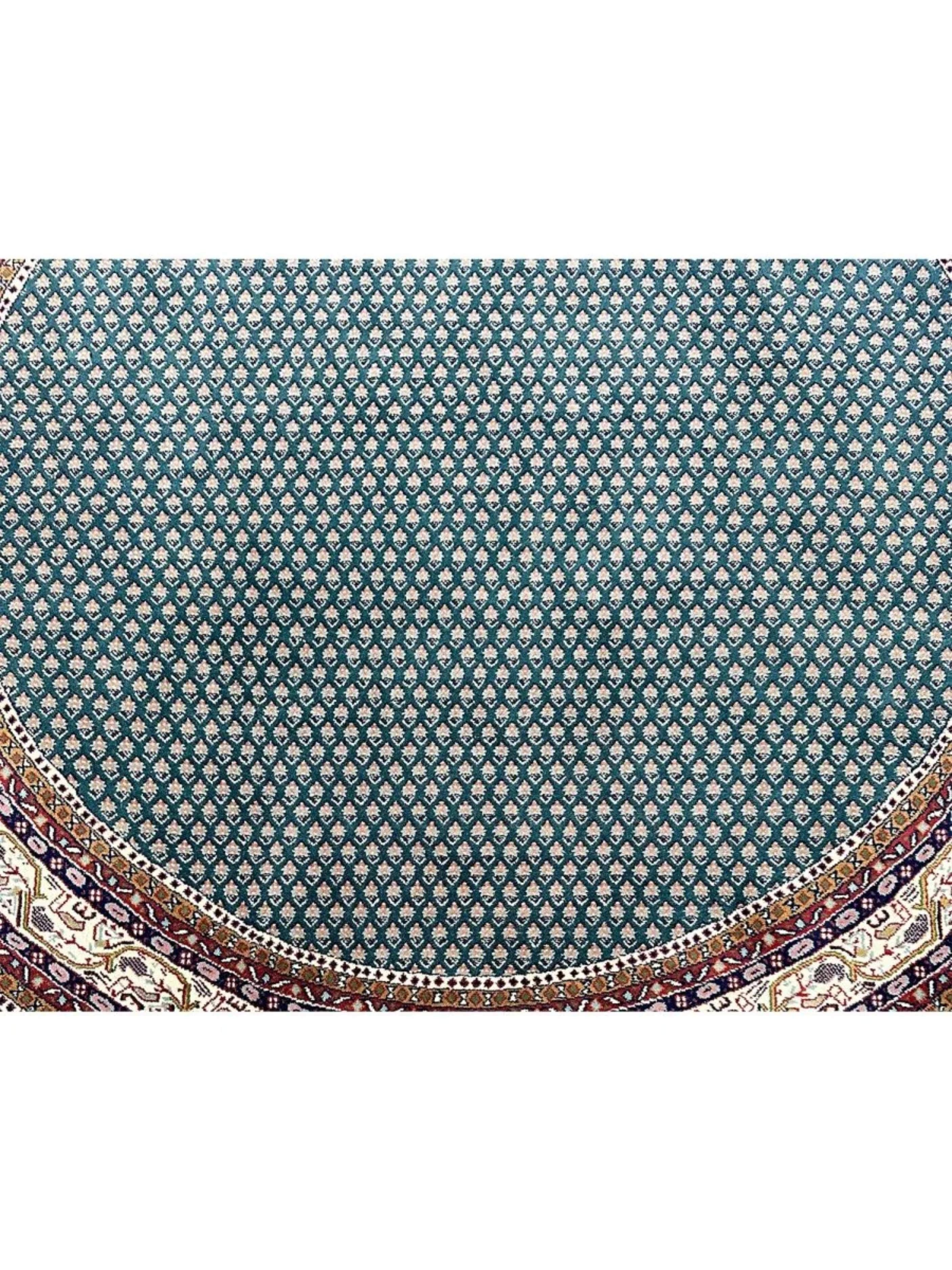 Indiano 7' Hand Knotted Green and Ivory India Rug in vendita