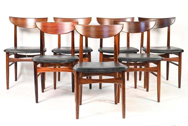 '7' Harry Østergaard for Skovby Danish Mid-Century Rosewood Dining Chairs In Good Condition For Sale In Norwalk, CT