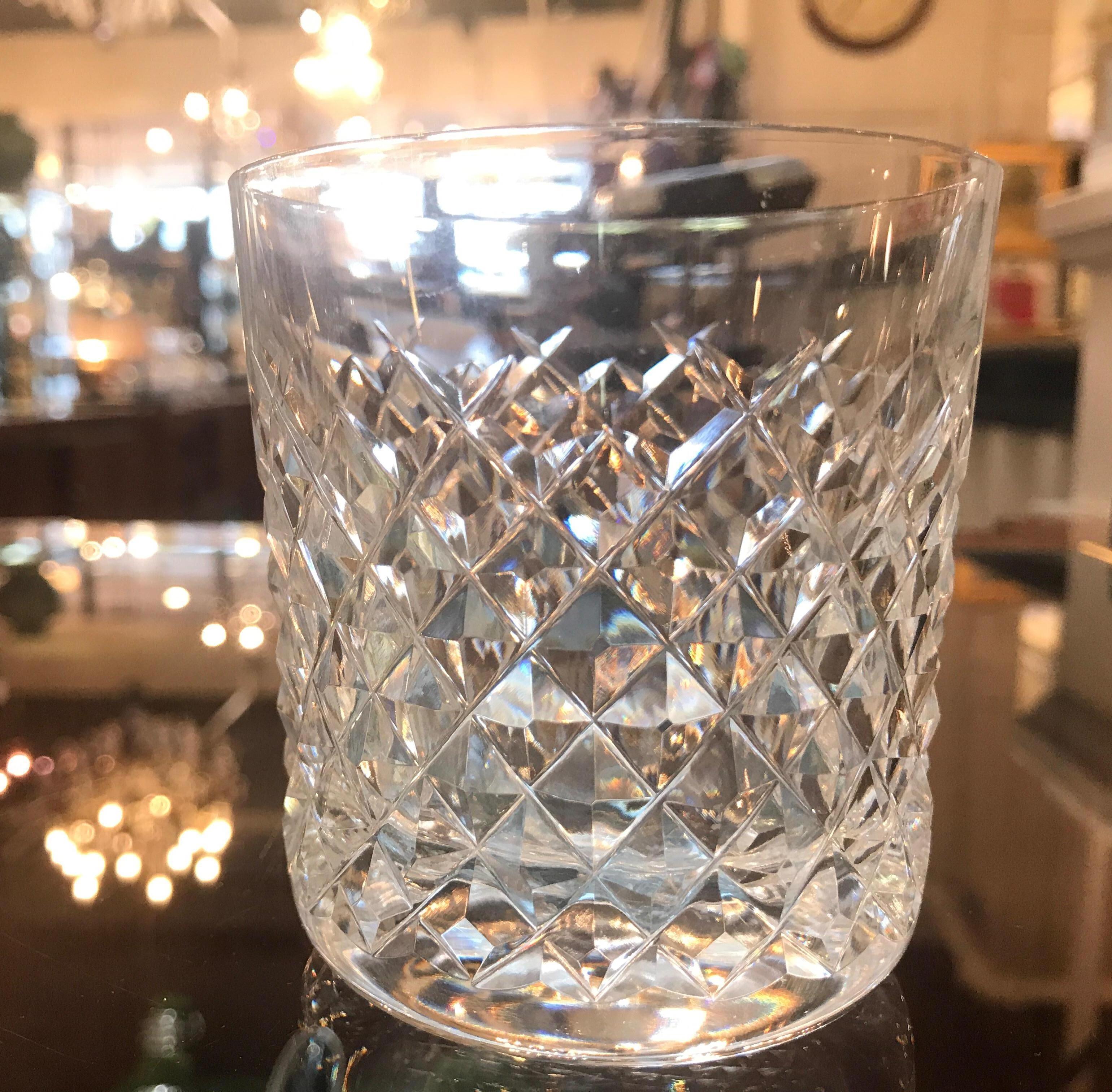 Fin du 20e siècle 7 gobelets à whisky Waterford en cristal irlandais taillés à la main