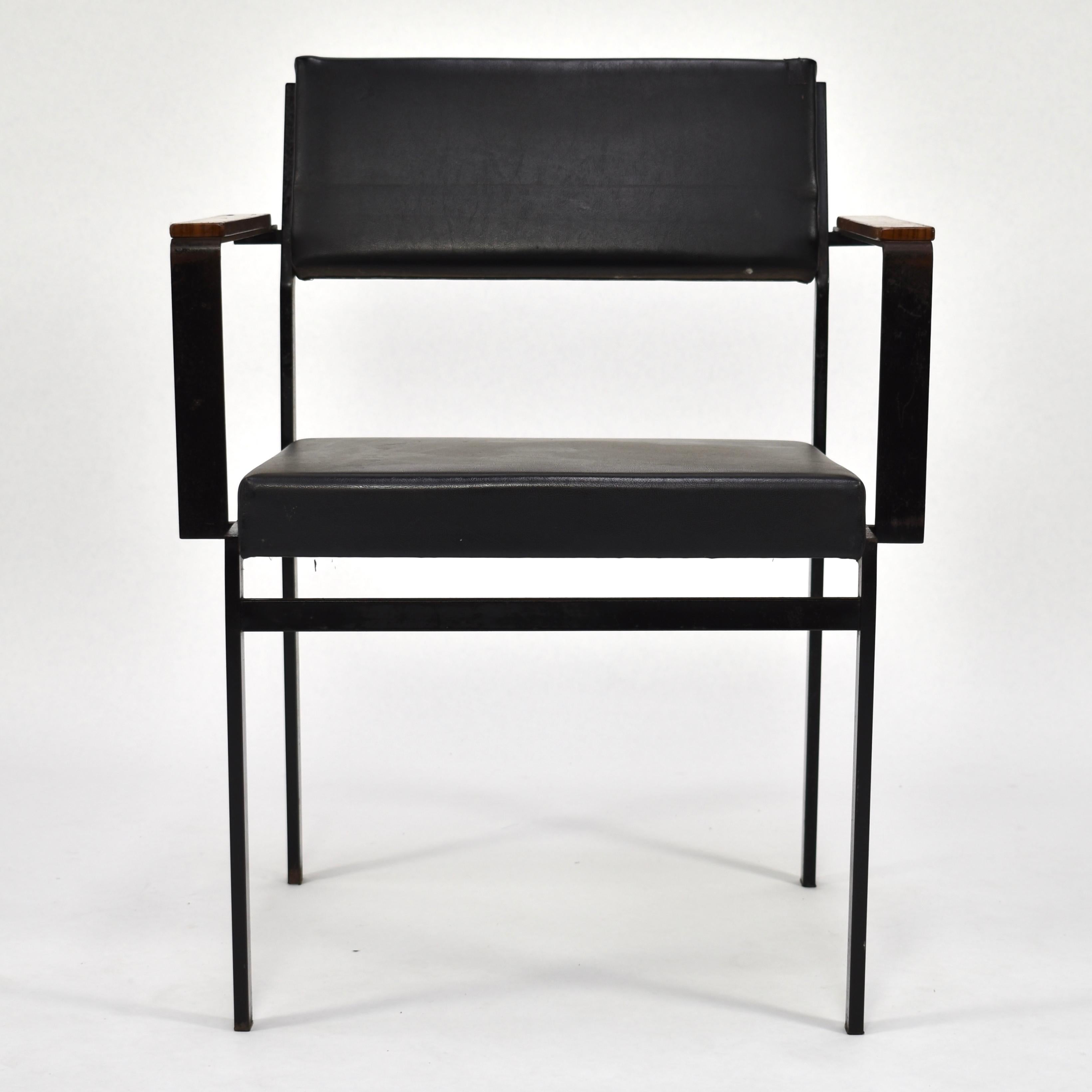 7 Japanese Series FM17 Dining Chairs by Cees Braakman for Pastoe, circa 1950 In Distressed Condition In Pijnacker, Zuid-Holland