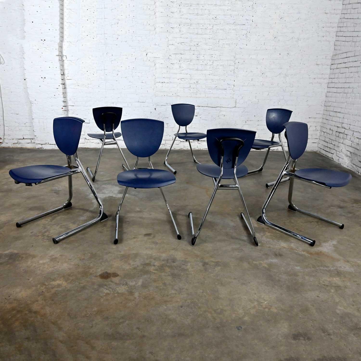 7 sedie da pranzo moderne KI Seating in plastica blu scuro e cromo a sbalzo inverso in vendita 6