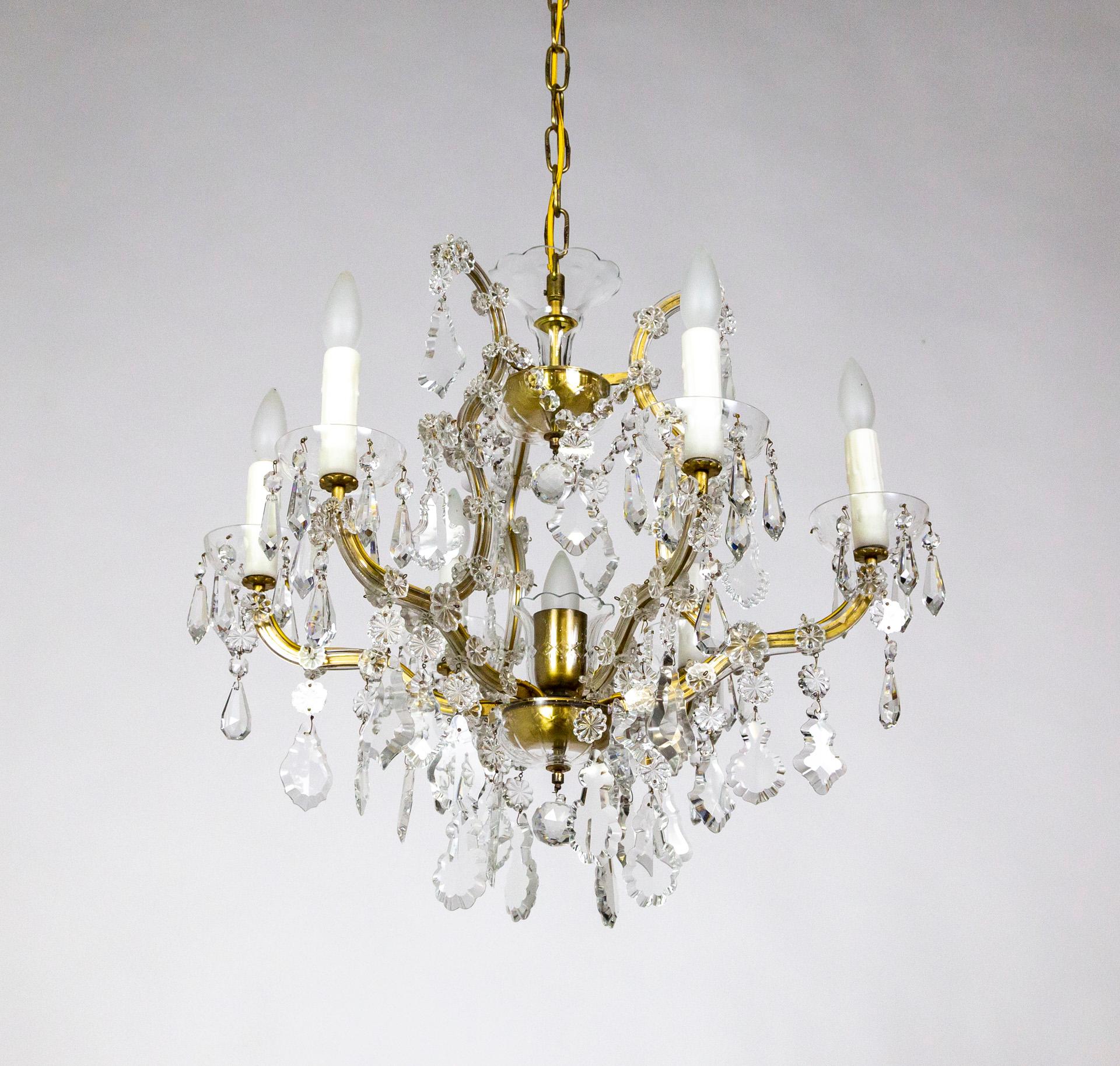 7-Light Multi-Crystal Maria Theresa Chandelier For Sale 1