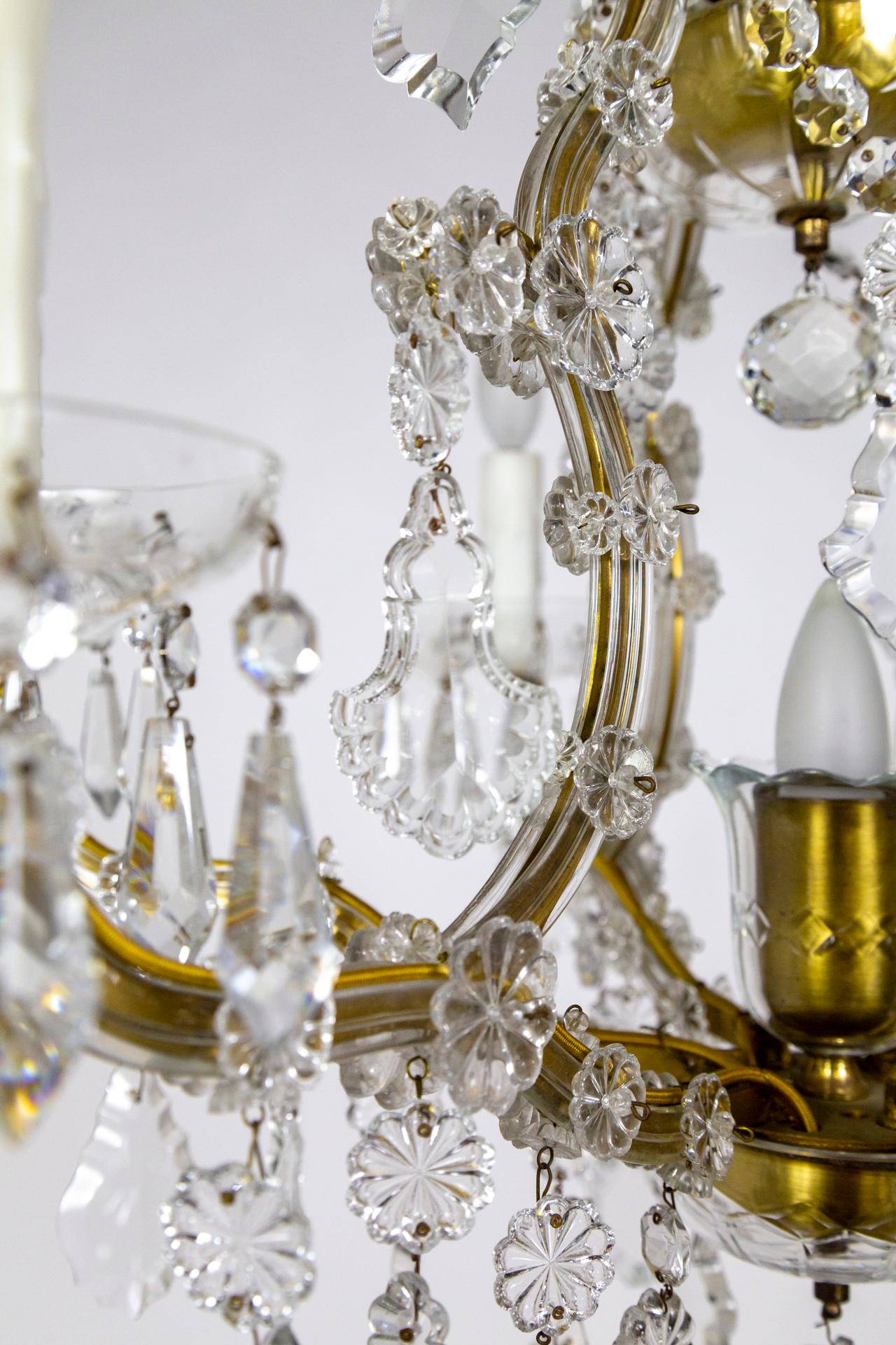 7-Light Multi-Crystal Maria Theresa Chandelier For Sale 4