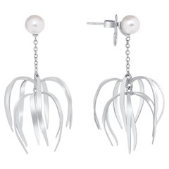 Boucles d'oreilles chandelier en or blanc et perles des mers du Sud assorties de 7 mm