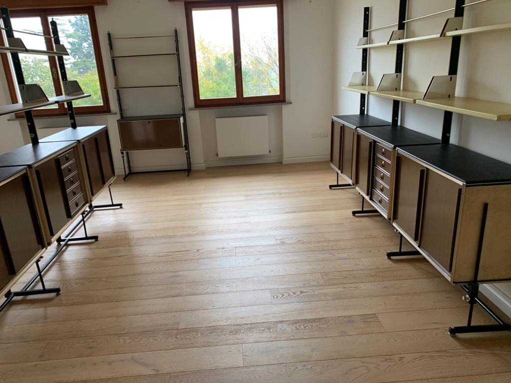 7 Module Bücherregal mit Bar von Umberto Mascagni, 7-teilig (Mitte des 20. Jahrhunderts) im Angebot