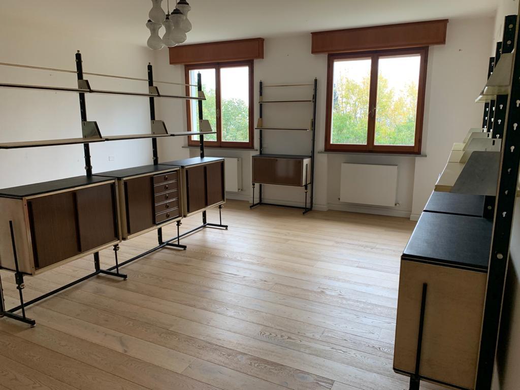7 Module Bücherregal mit Bar von Umberto Mascagni, 7-teilig im Angebot 1