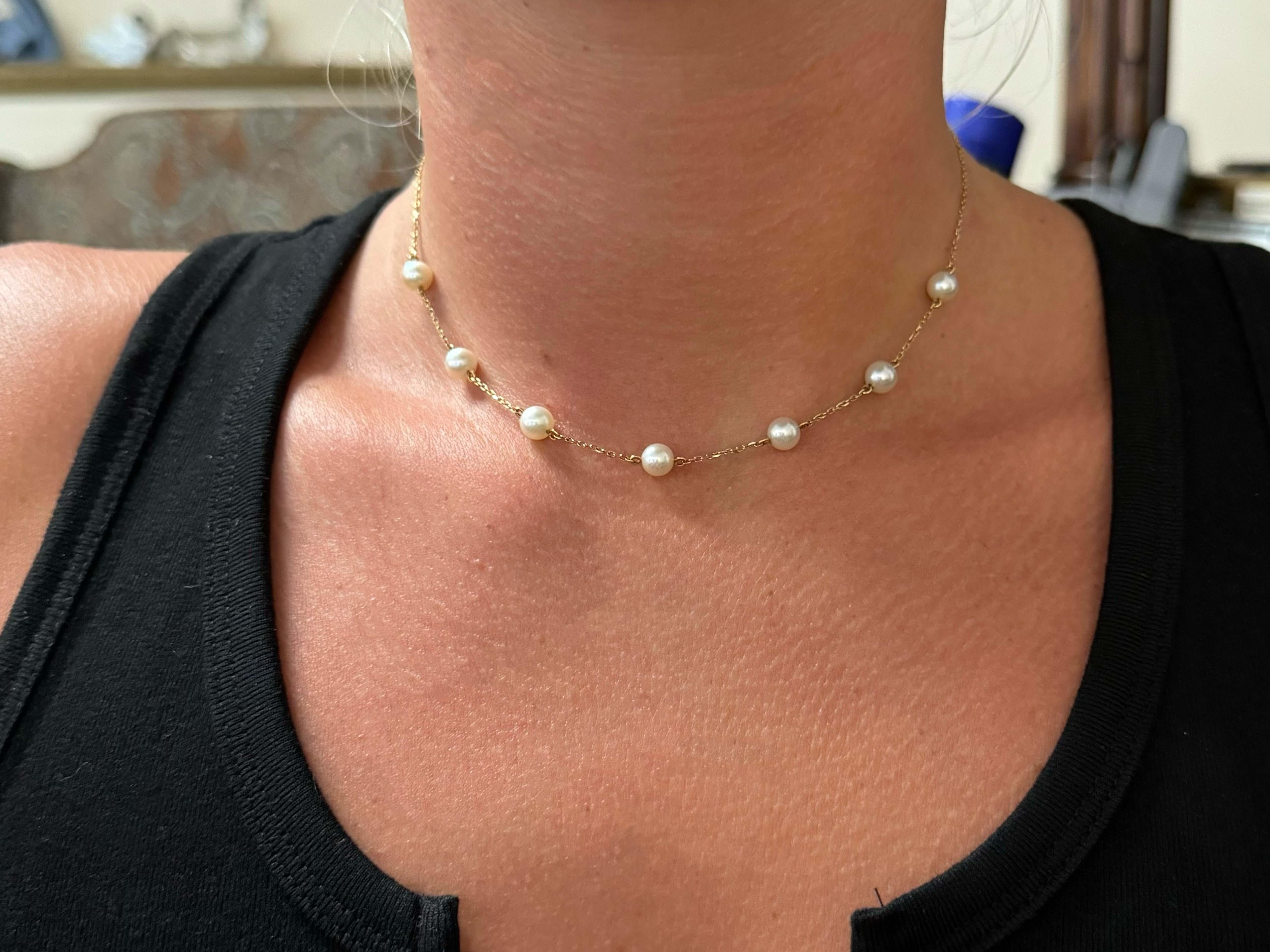 Specifiche dell'articolo:

Metallo della collana: Oro giallo 18 carati

Peso totale: 4,3 grammi

Lunghezza della collana: 16