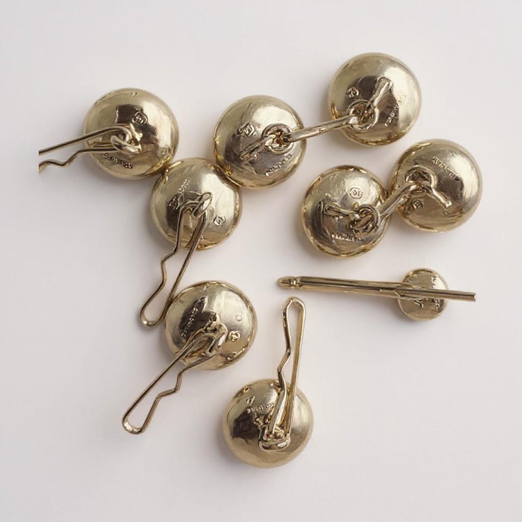 da uomo o donna Set di 7 gemelli e borchie da camicia in platino e oro giallo 14K in vendita