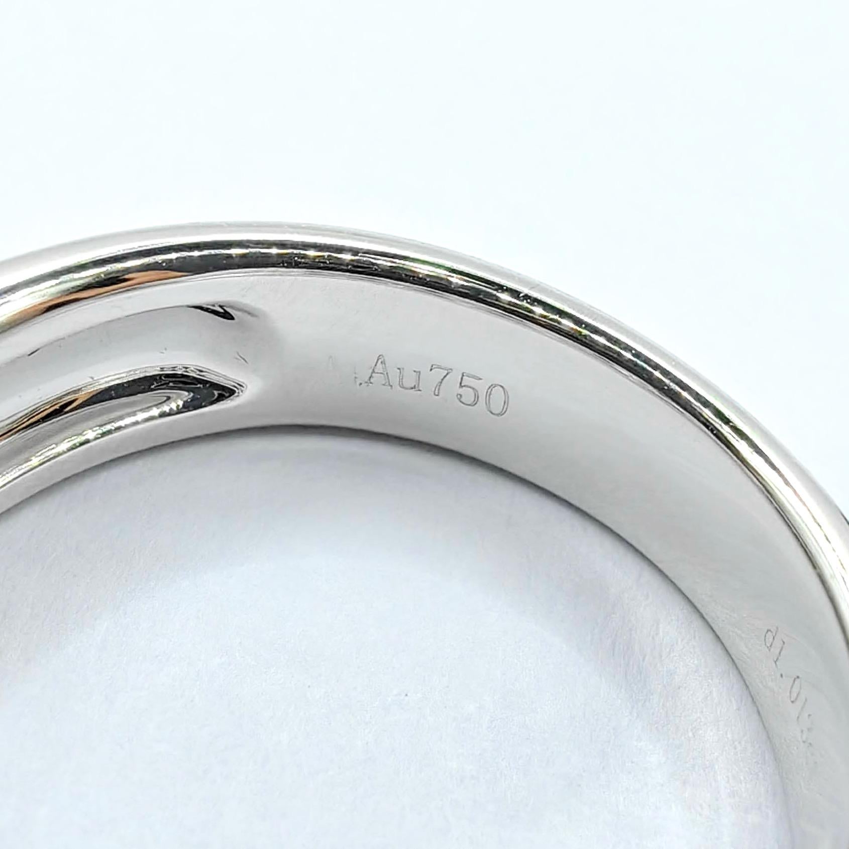 For Sale:  7 Round Brilliant Cut Diamonds & Pavé Diamond Channel Ring in 18K White Gold 7