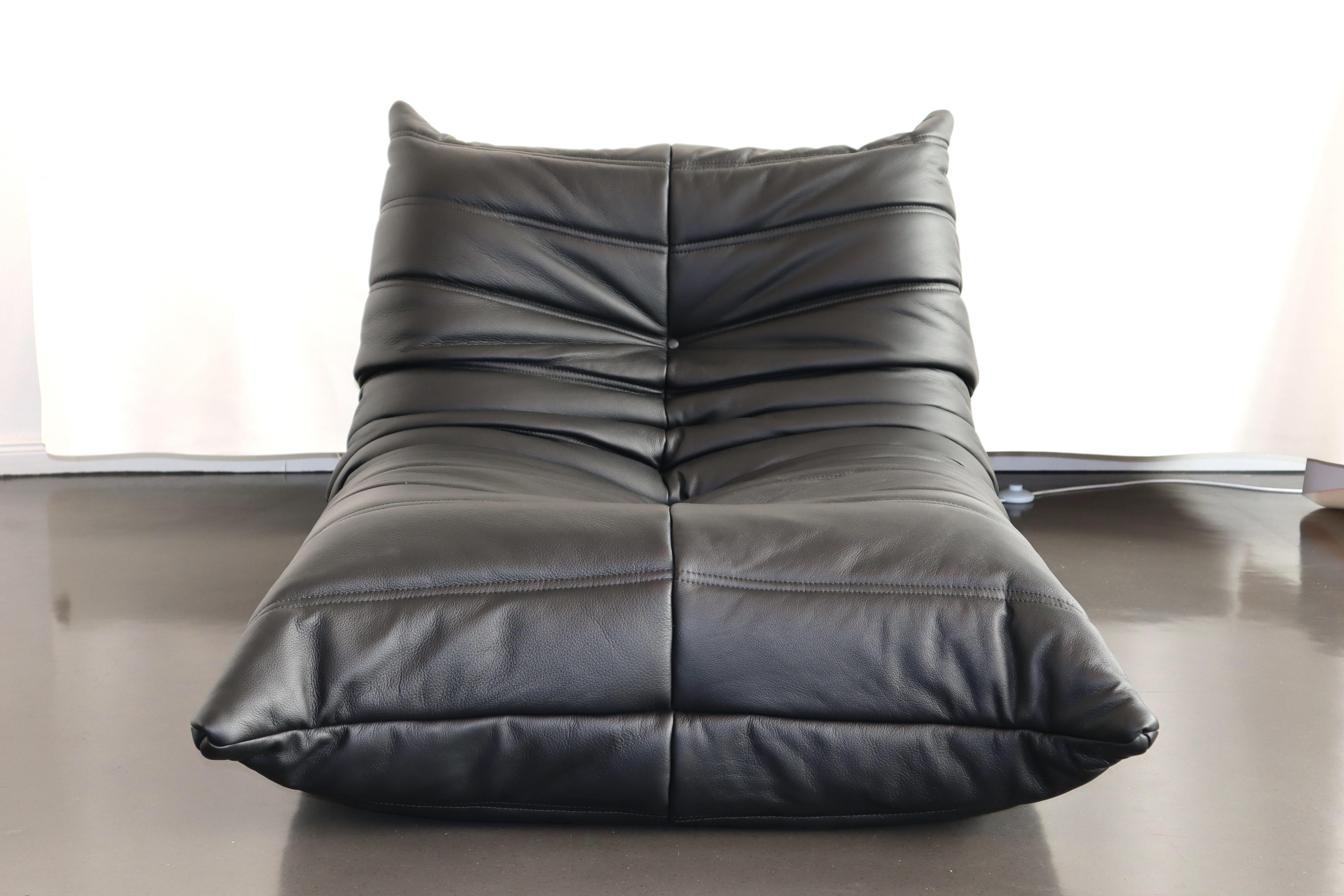 Velvet 7-Seat 5-Piece Togo Sofa Set in Black Leather by Ducaroy for Ligne Roset, France For Sale