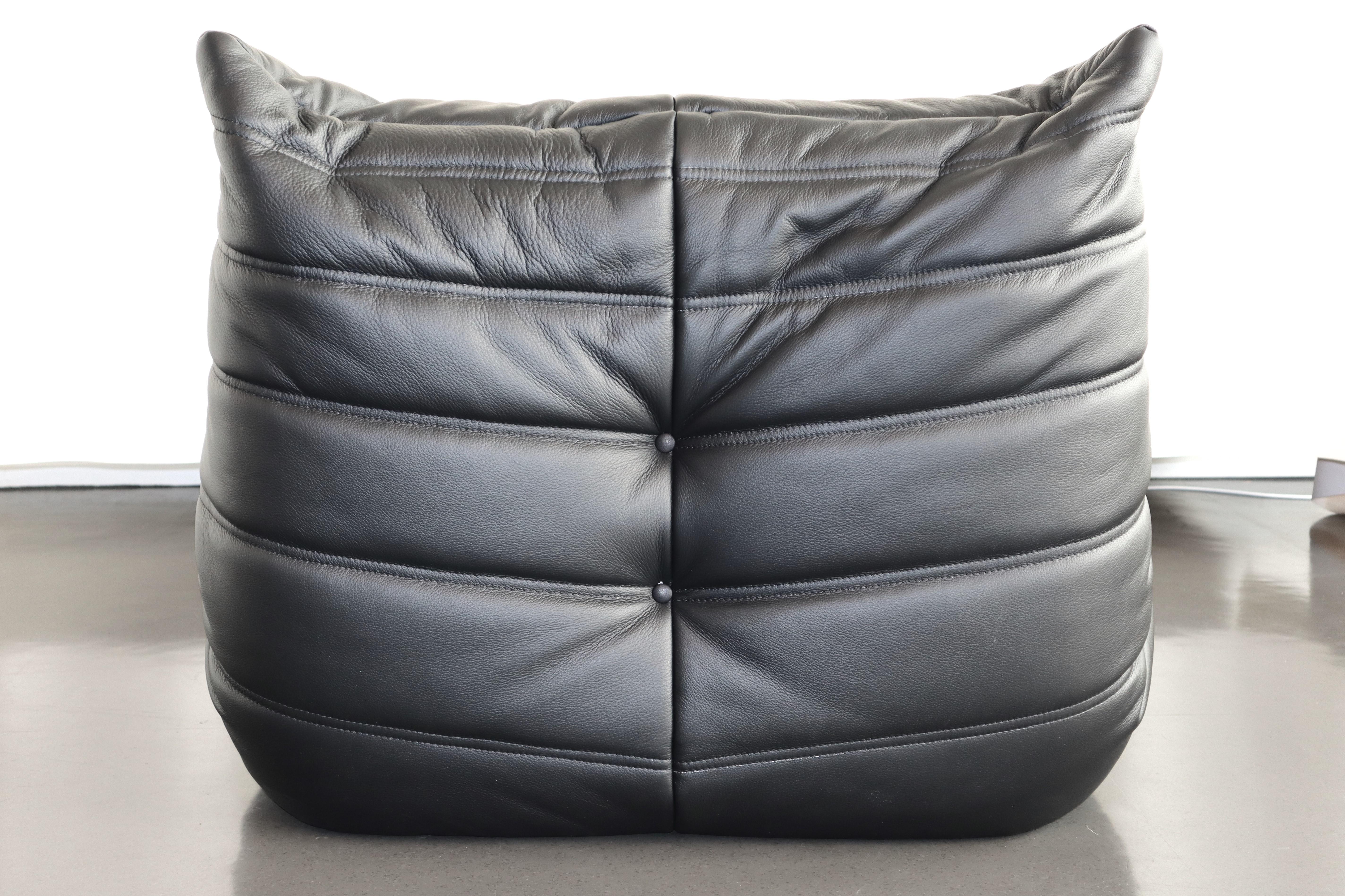 Ensemble de 5 canapés Togo de 7 places en cuir noir par Ducaroy pour Ligne Roset, France en vente 4