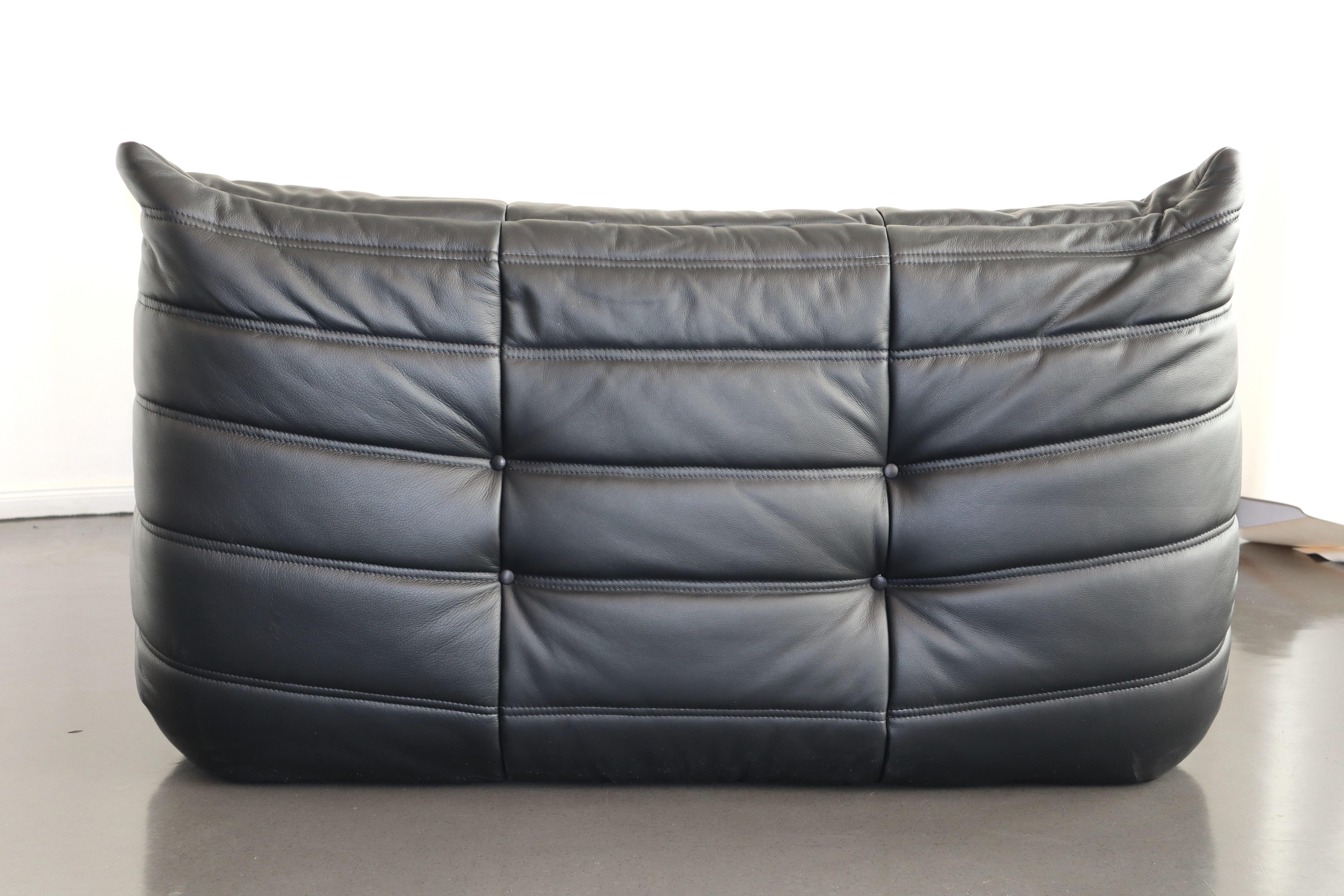 20th Century 7-Seat 5-Piece Togo Sofa Set in Black Leather by Ducaroy for Ligne Roset, France For Sale