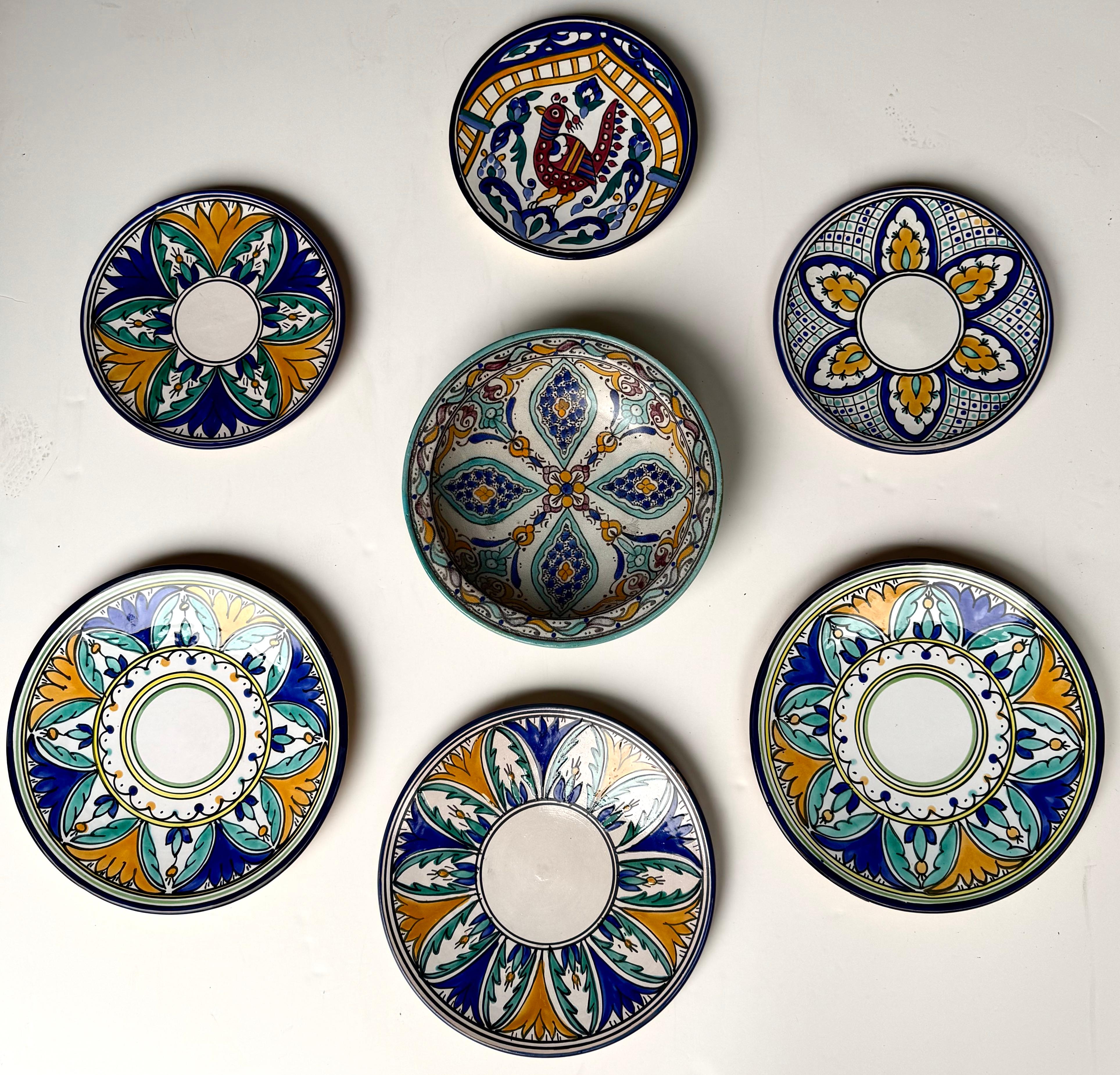(7) Servierstücke Ensemble C.1950's: Tunesische Platten + Marokkanische Servierschüssel im Angebot 11