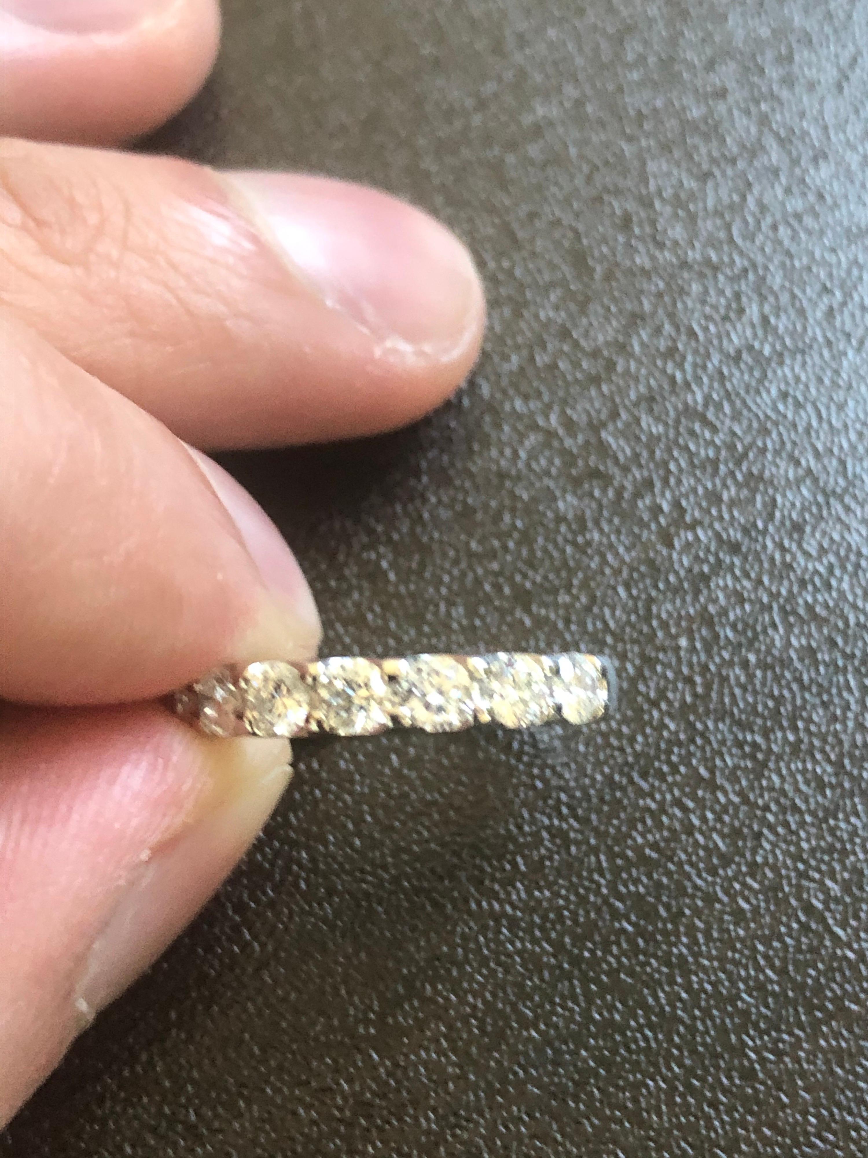 Women's 7-Stone Diamond Ring 14 Karat For Sale