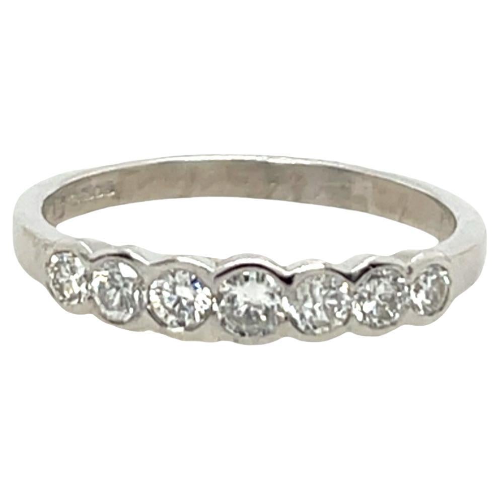 Anello con 7 pietre e diamanti incastonati con purezza H/SI da 0,50 ct in oro bianco 18 ct in vendita
