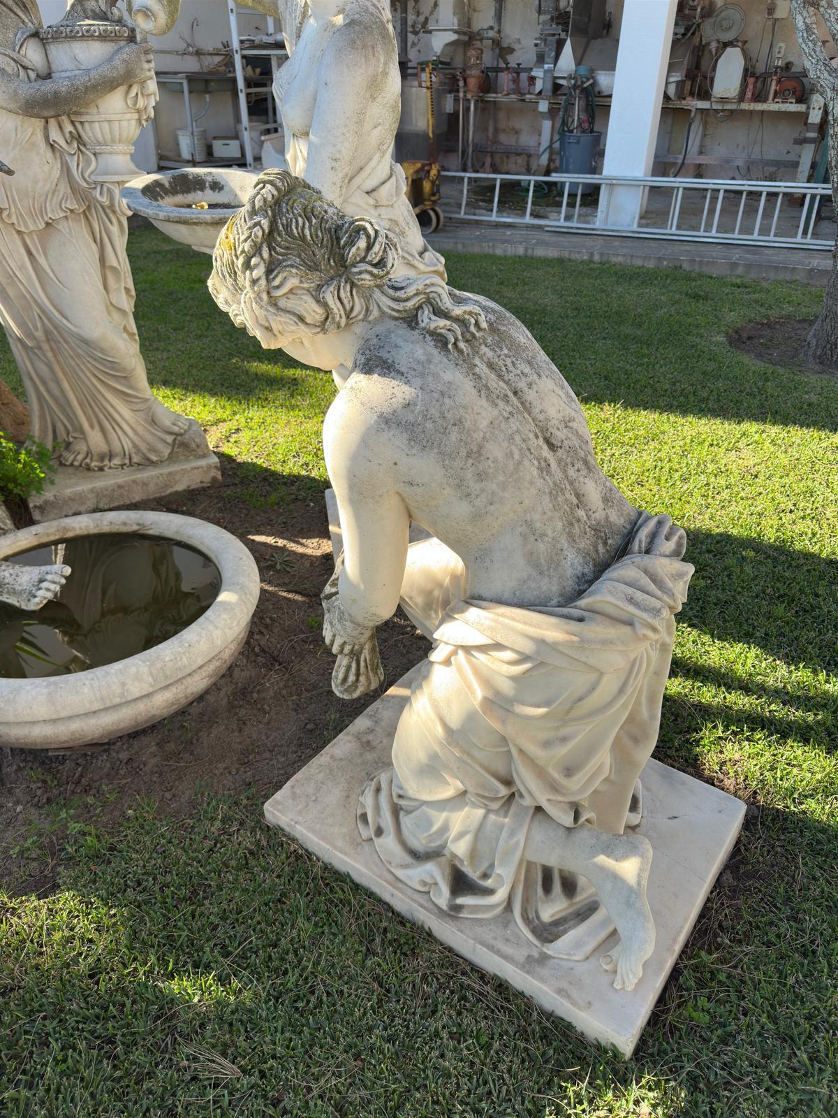 7 splendide sculture in marmo italiano che rappresentano i 