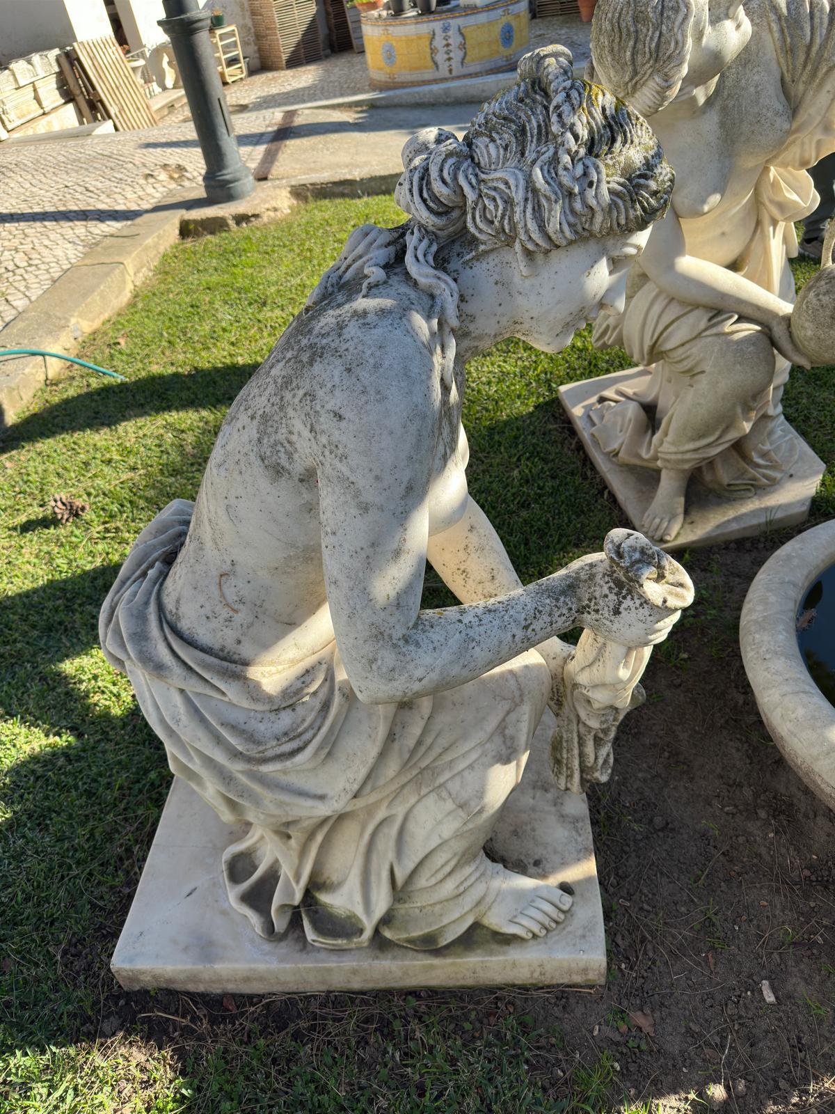 7 splendide sculture in marmo italiano che rappresentano i 