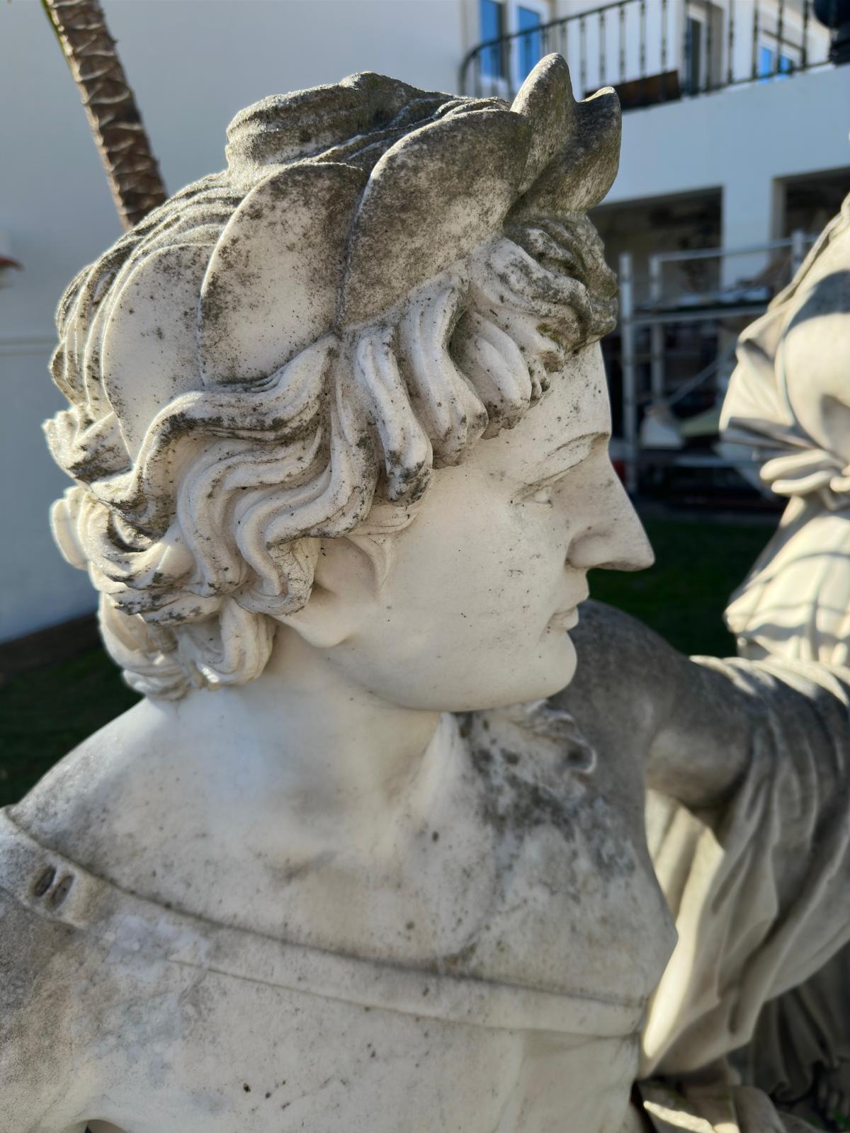 7 splendide sculture in marmo italiano che rappresentano i 
